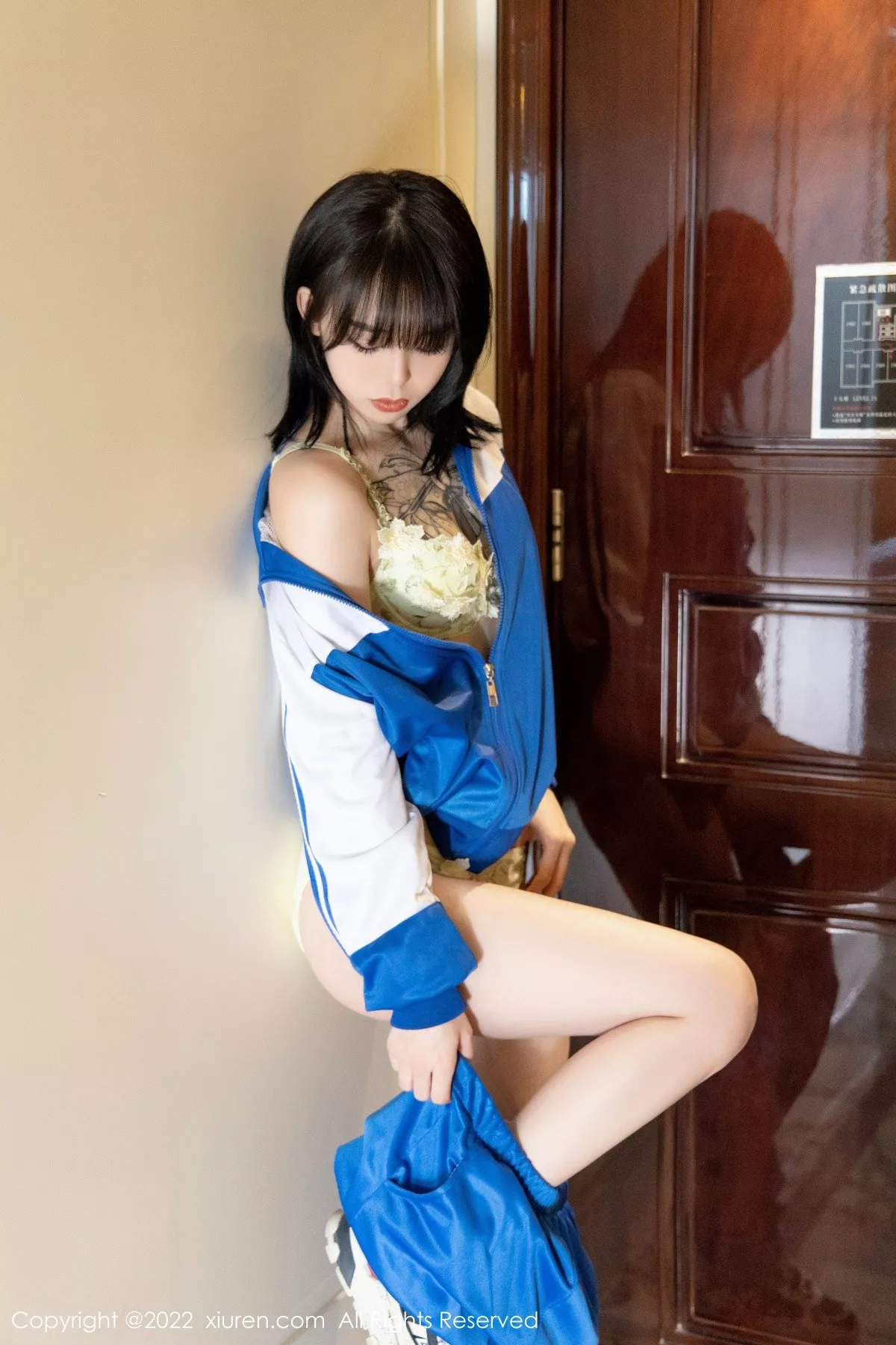 [XiuRen秀人网]第4838期奶瓶写真 [70P]-035