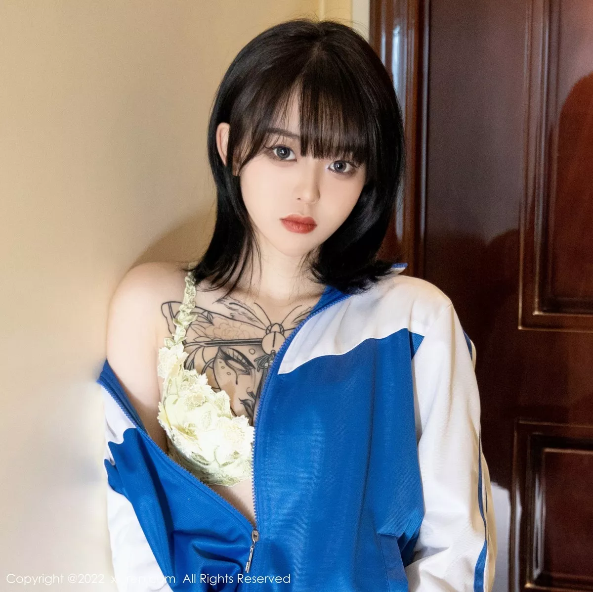 [XiuRen秀人网]第4838期奶瓶写真 [70P]-037