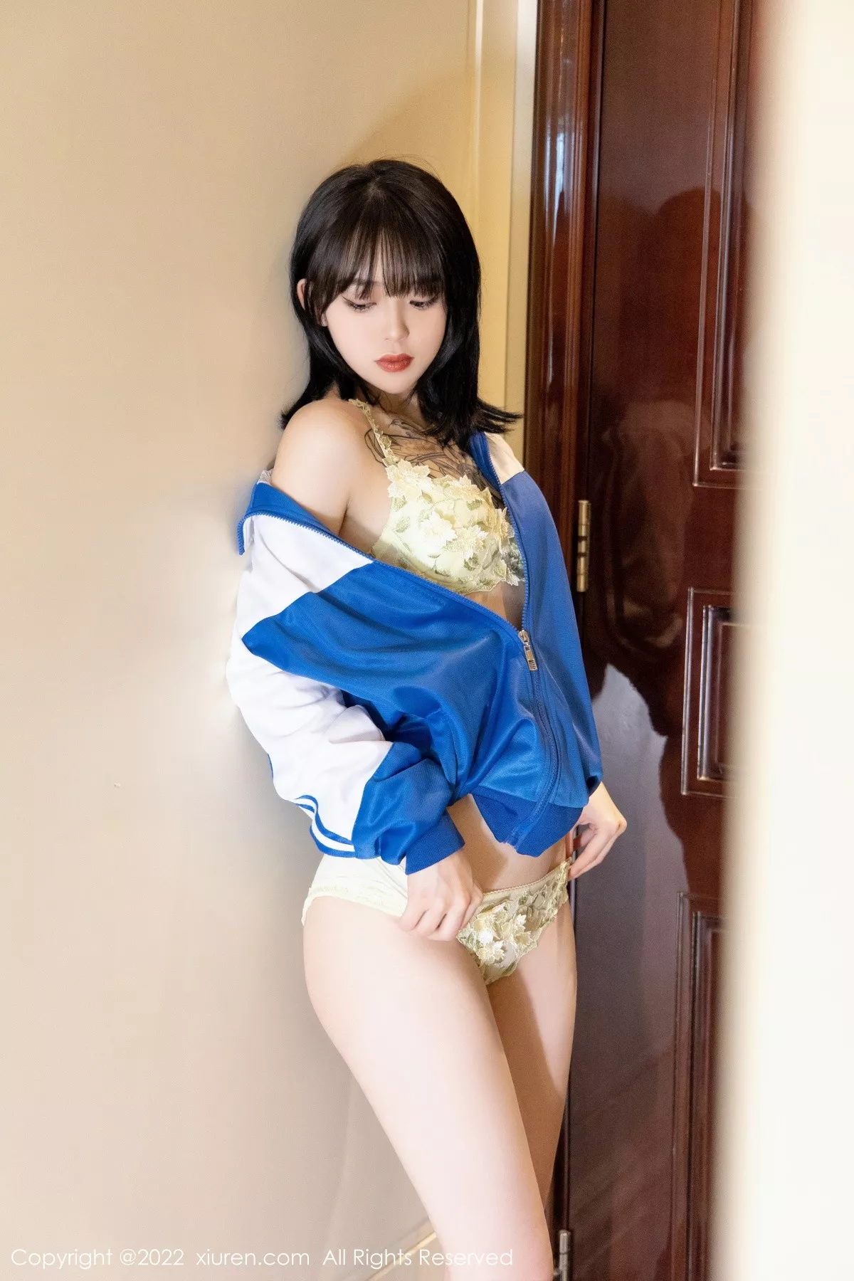 [XiuRen秀人网]第4838期奶瓶写真 [70P]-031