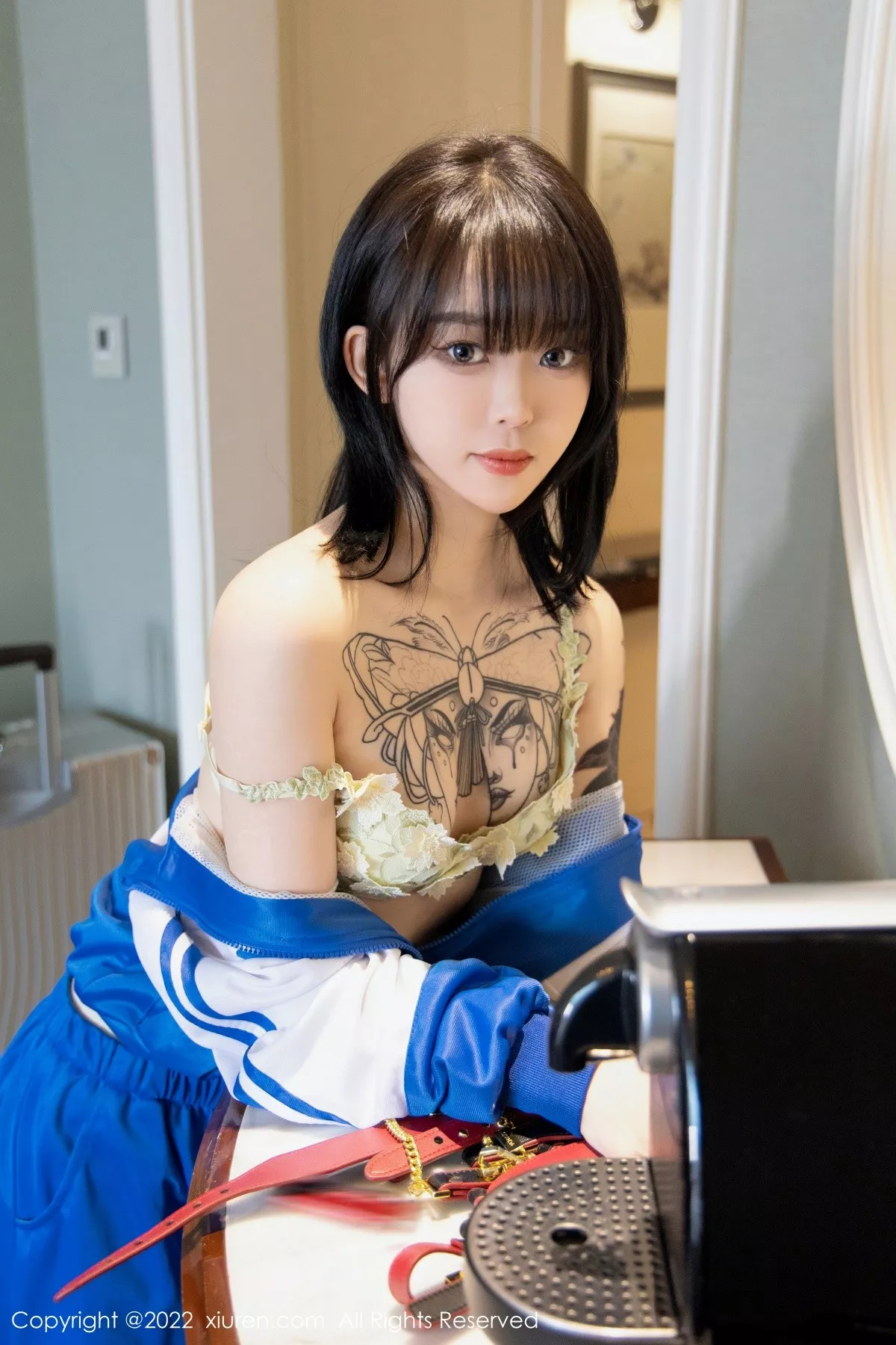 [XiuRen秀人网]第4838期奶瓶写真 [70P]-038