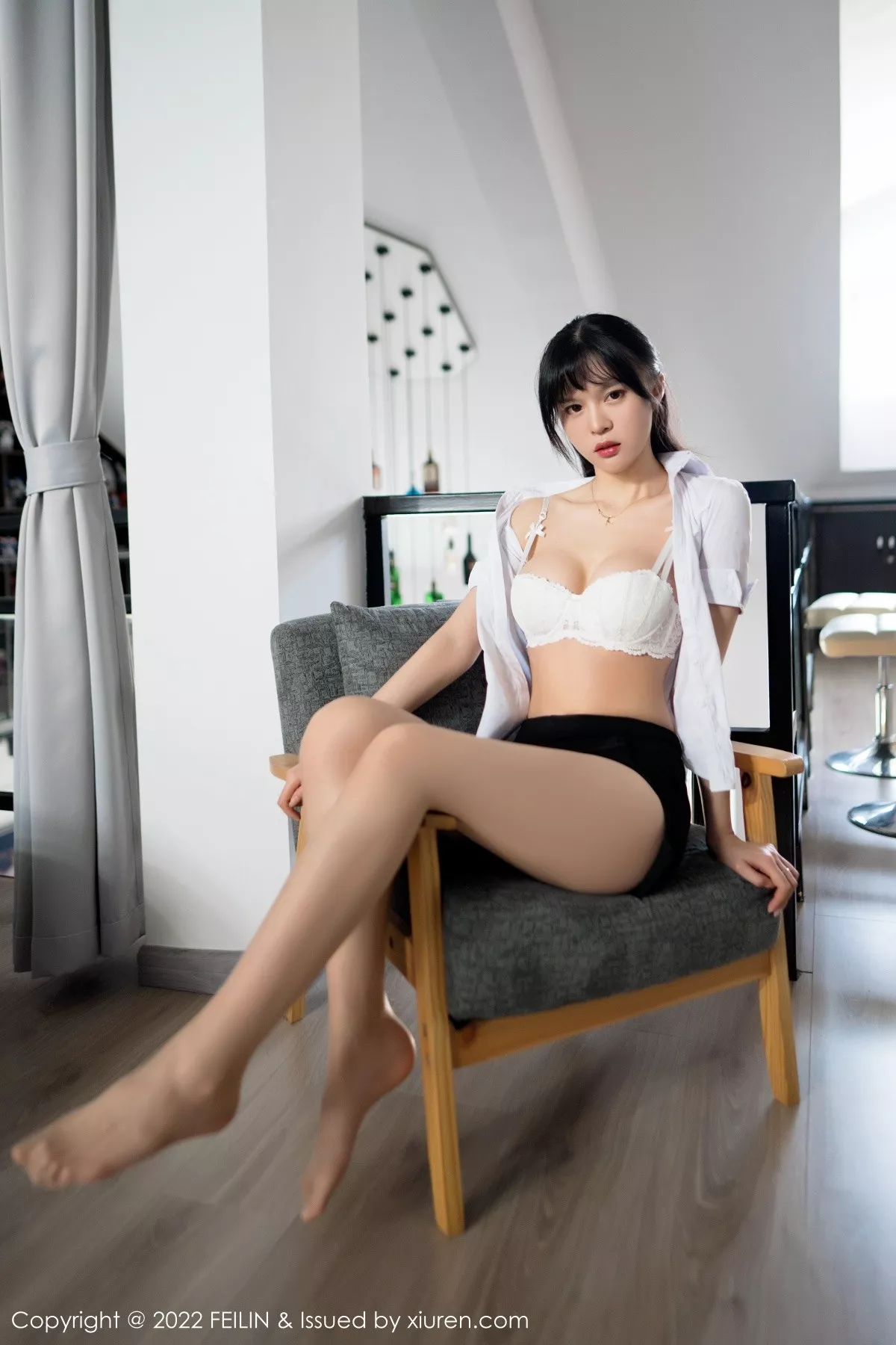 [FeiLin嗲囡囡]第440期桃香子写真 [57P]-010