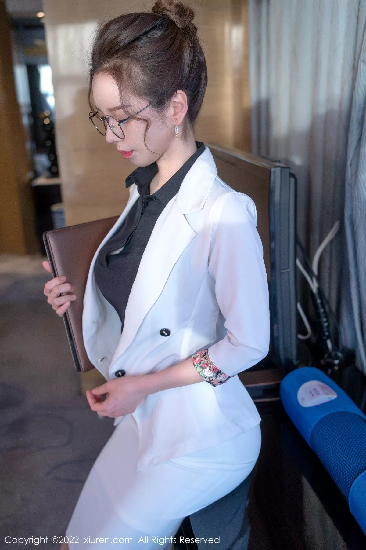 [XiuRen秀人网]第4917期大美媚京写真 [62P]-003