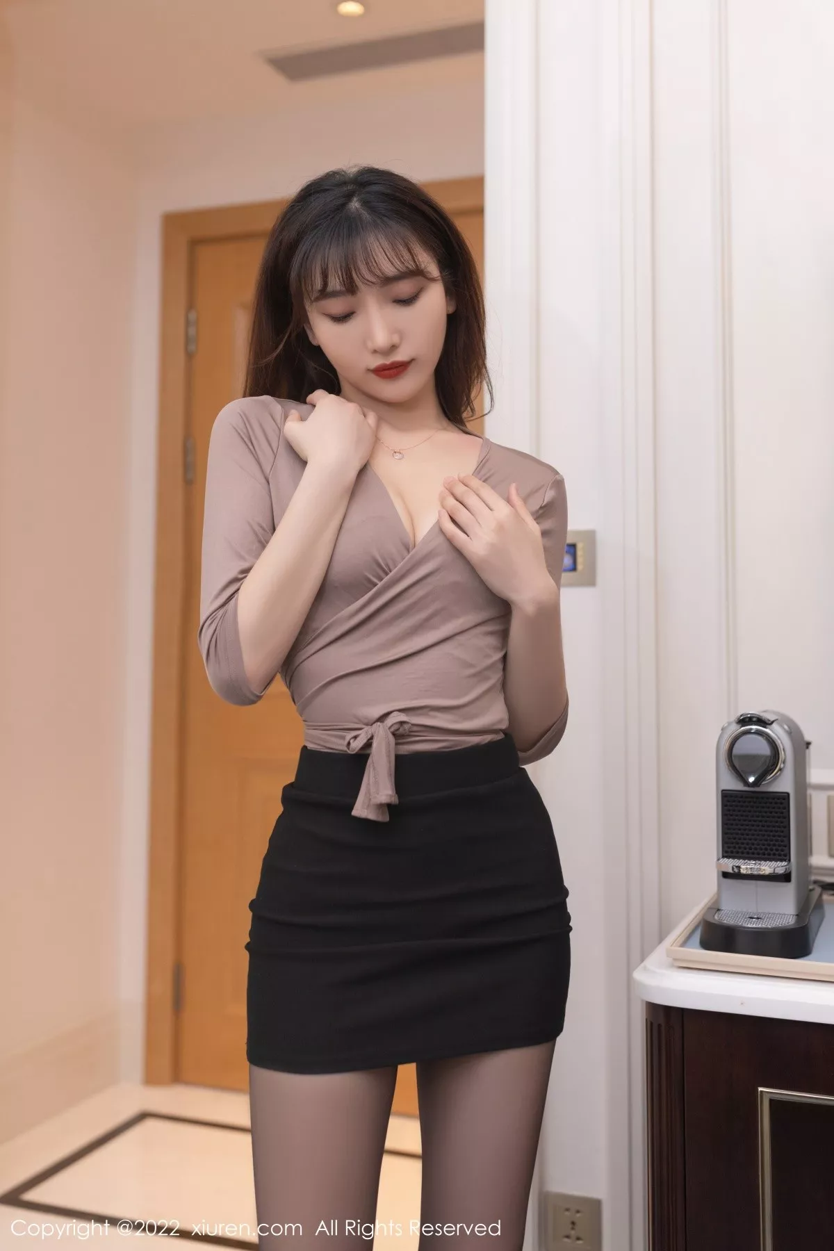 [XiuRen秀人网]第4935期陆萱萱写真 [81P]-005