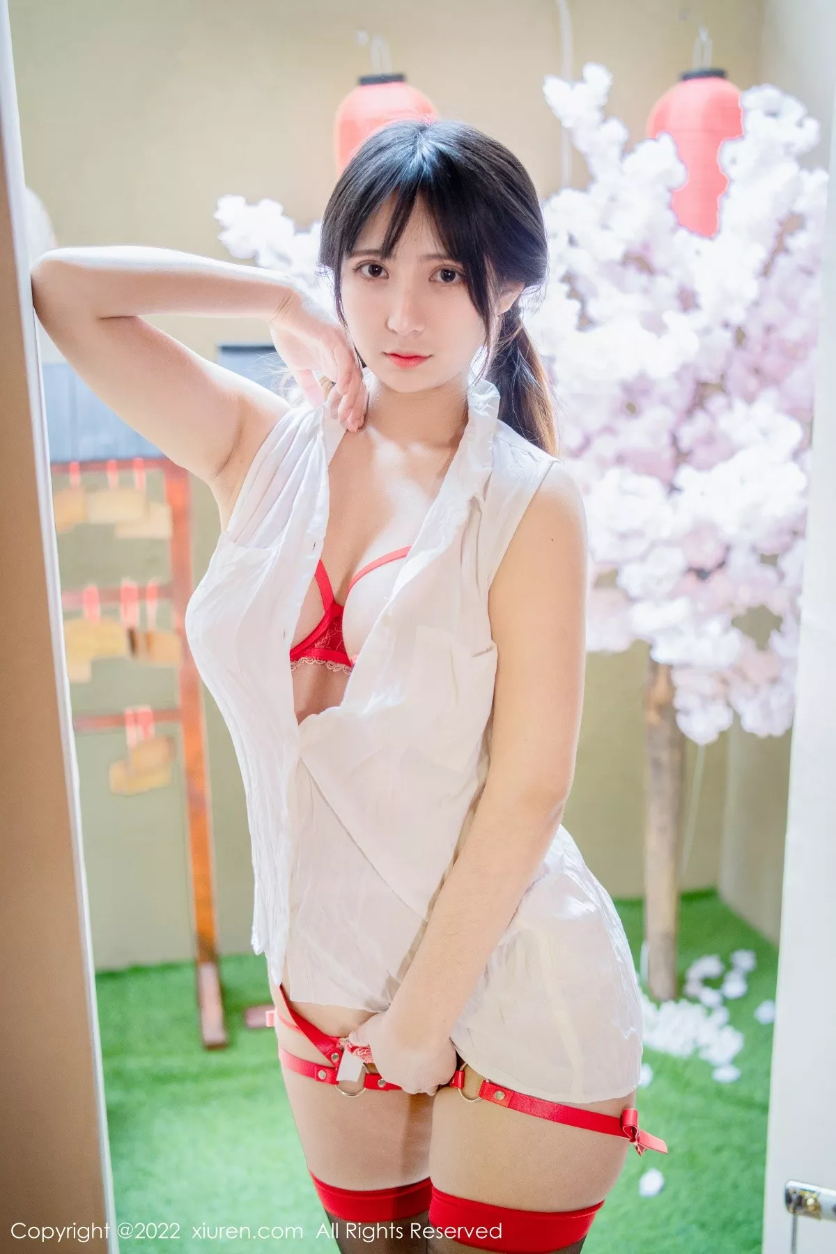 [XiuRen秀人网]第4930期久久写真 [62P]-004