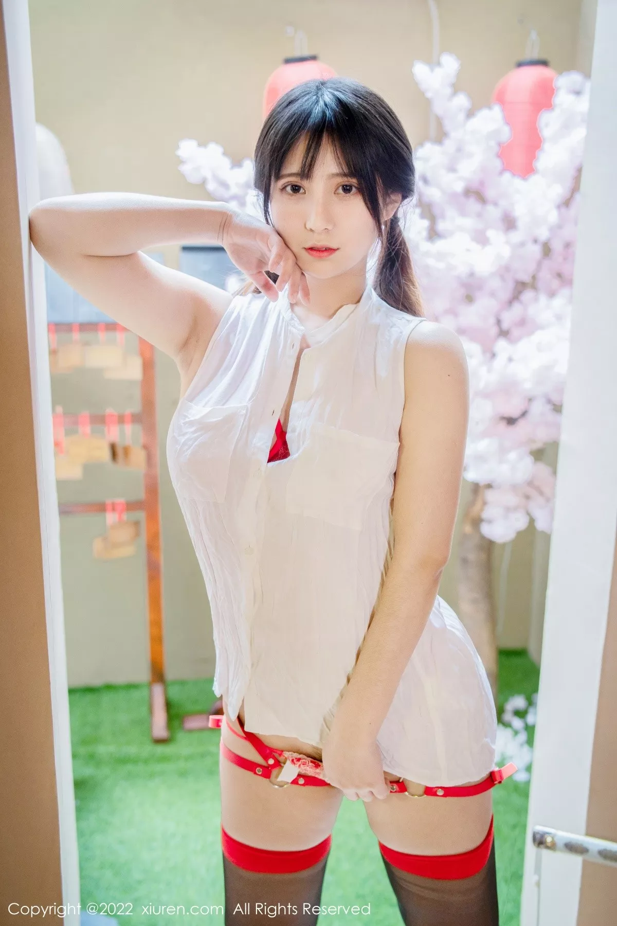 [XiuRen秀人网]第4930期久久写真 [62P]-001