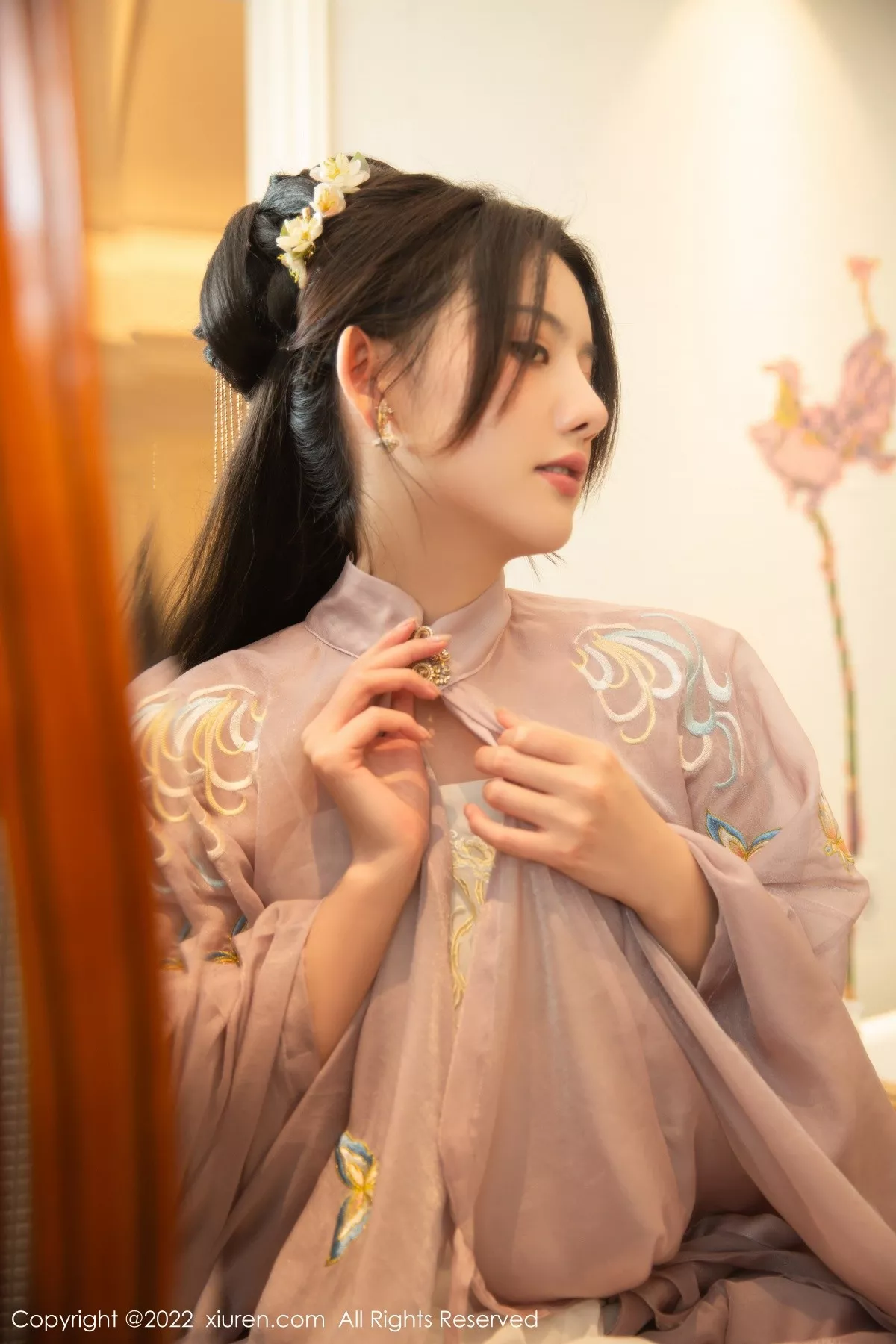 [XiuRen秀人网]第4945期就是阿朱啊写真 [68P]-002