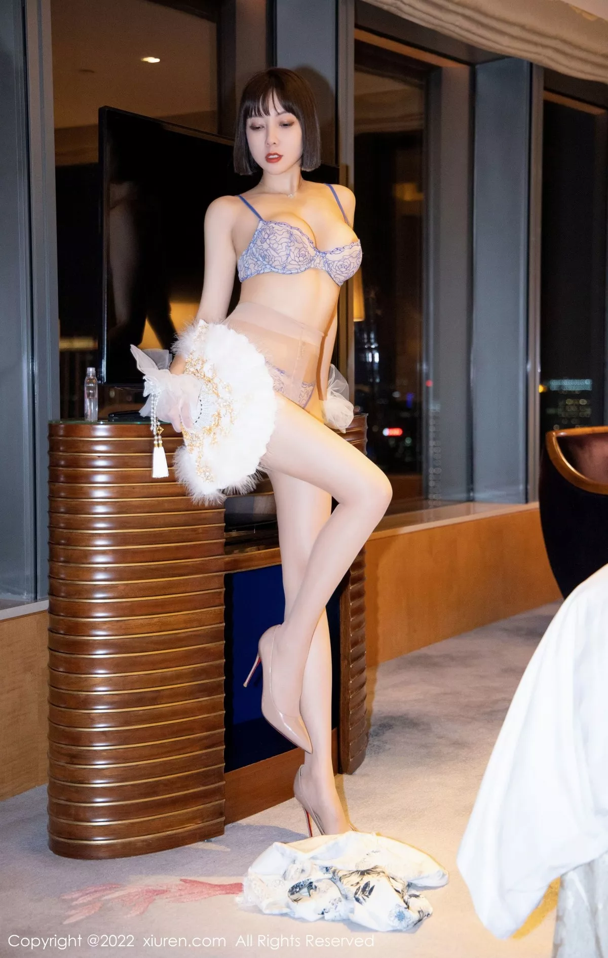 [XiuRen秀人网]第4955期果儿写真 [77P]-035