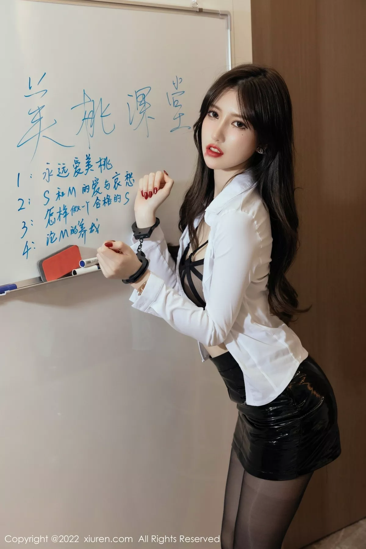[XiuRen秀人网]第4970期美桃酱写真 [92P]-081