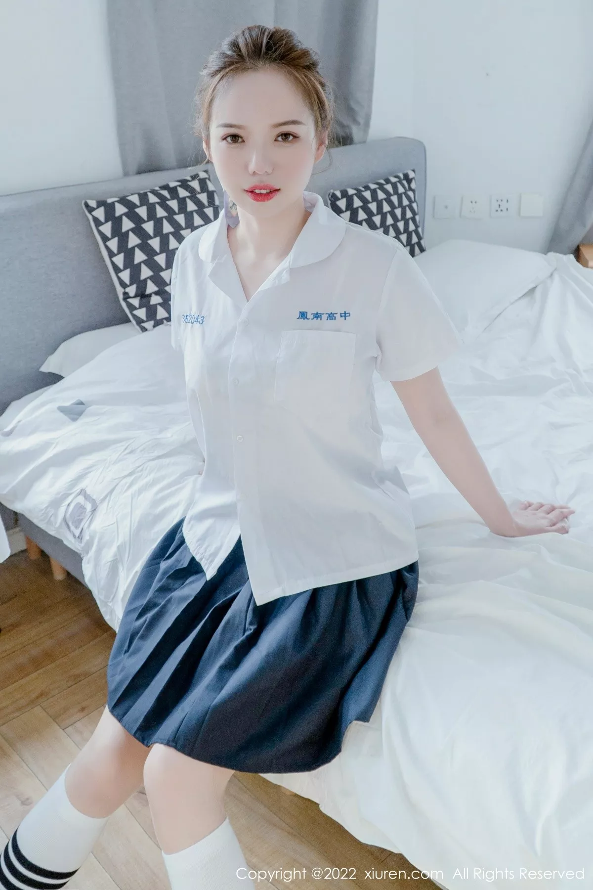 [XiuRen秀人网]第4981期大美媚京写真 [63P]-004