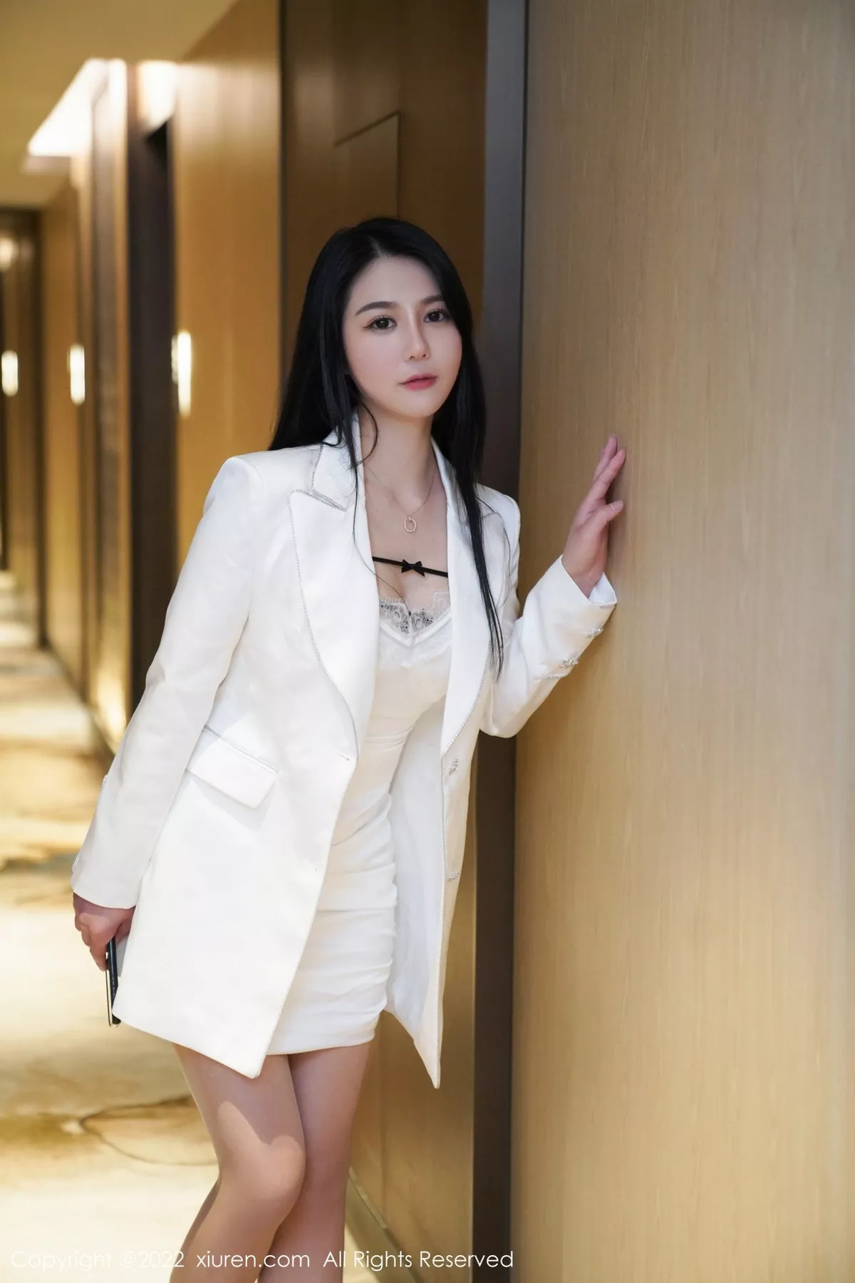 [XiuRen秀人网]第4991期如歌写真 [41P]-002