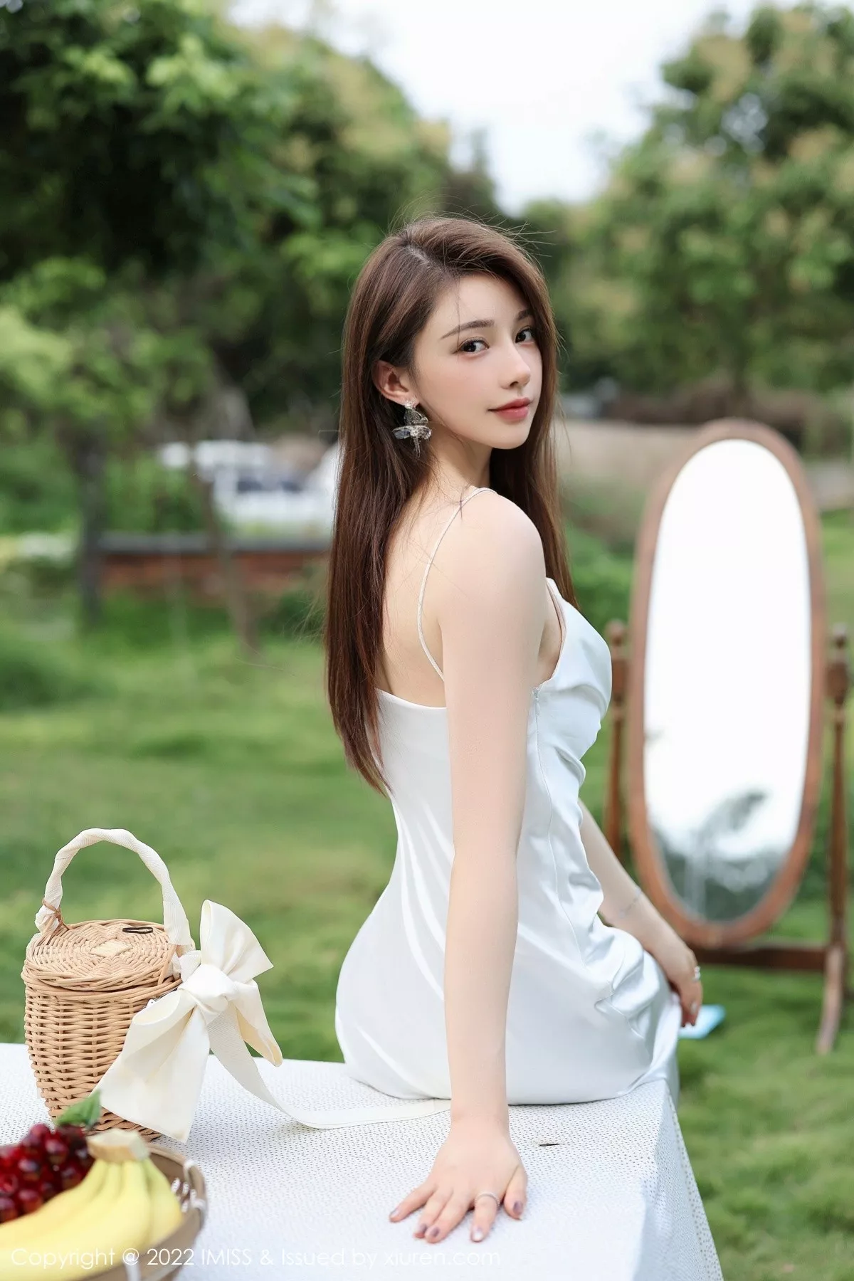 [Imiss爱蜜社]第682期刘奕宁写真 [24P]-011