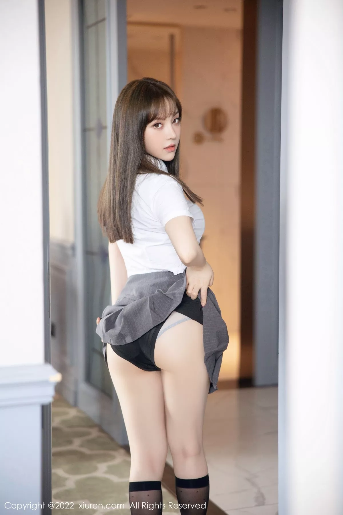 [XiuRen秀人网]第5143期豆瓣酱写真 [72P]-002