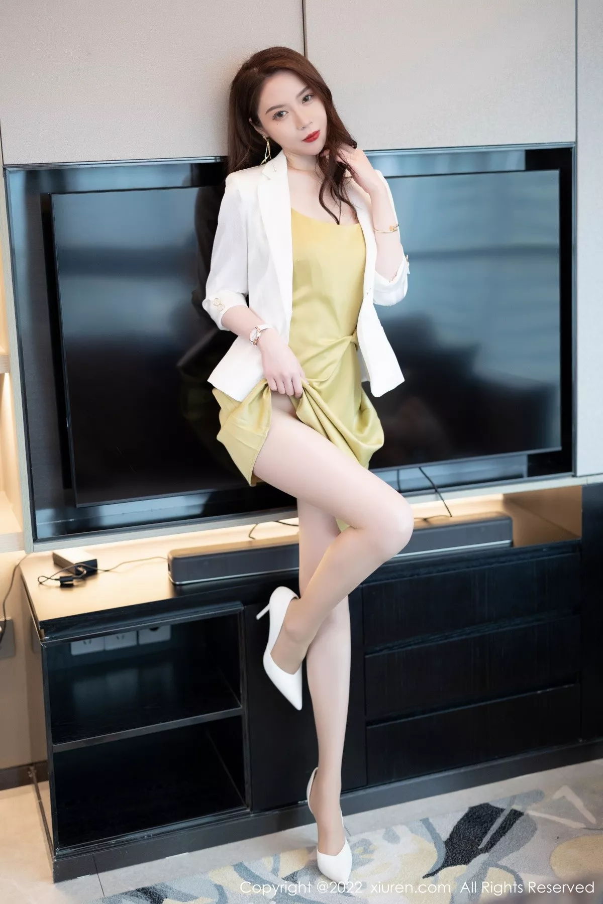 [XiuRen秀人网]第5147期梦心玥写真 [82P]-002