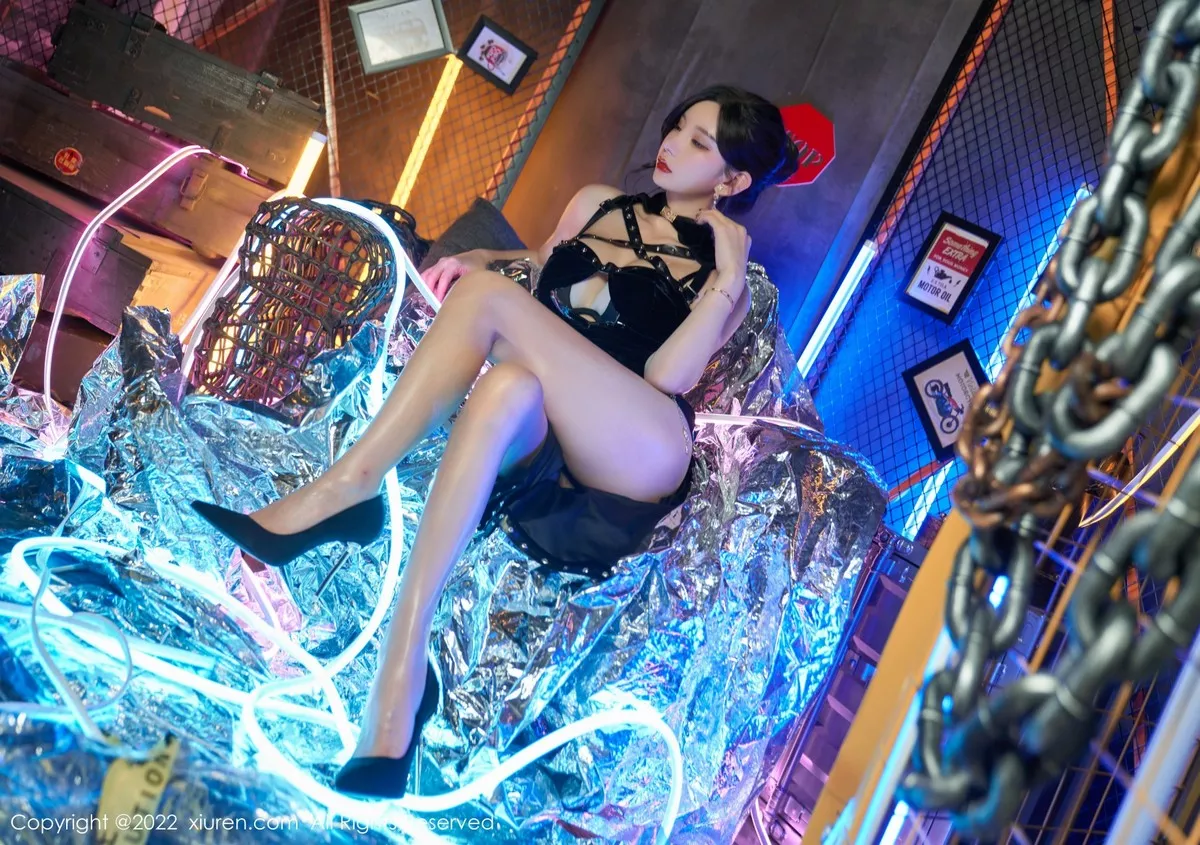 [XiuRen秀人网]第5061期周于希写真 [74P]-008