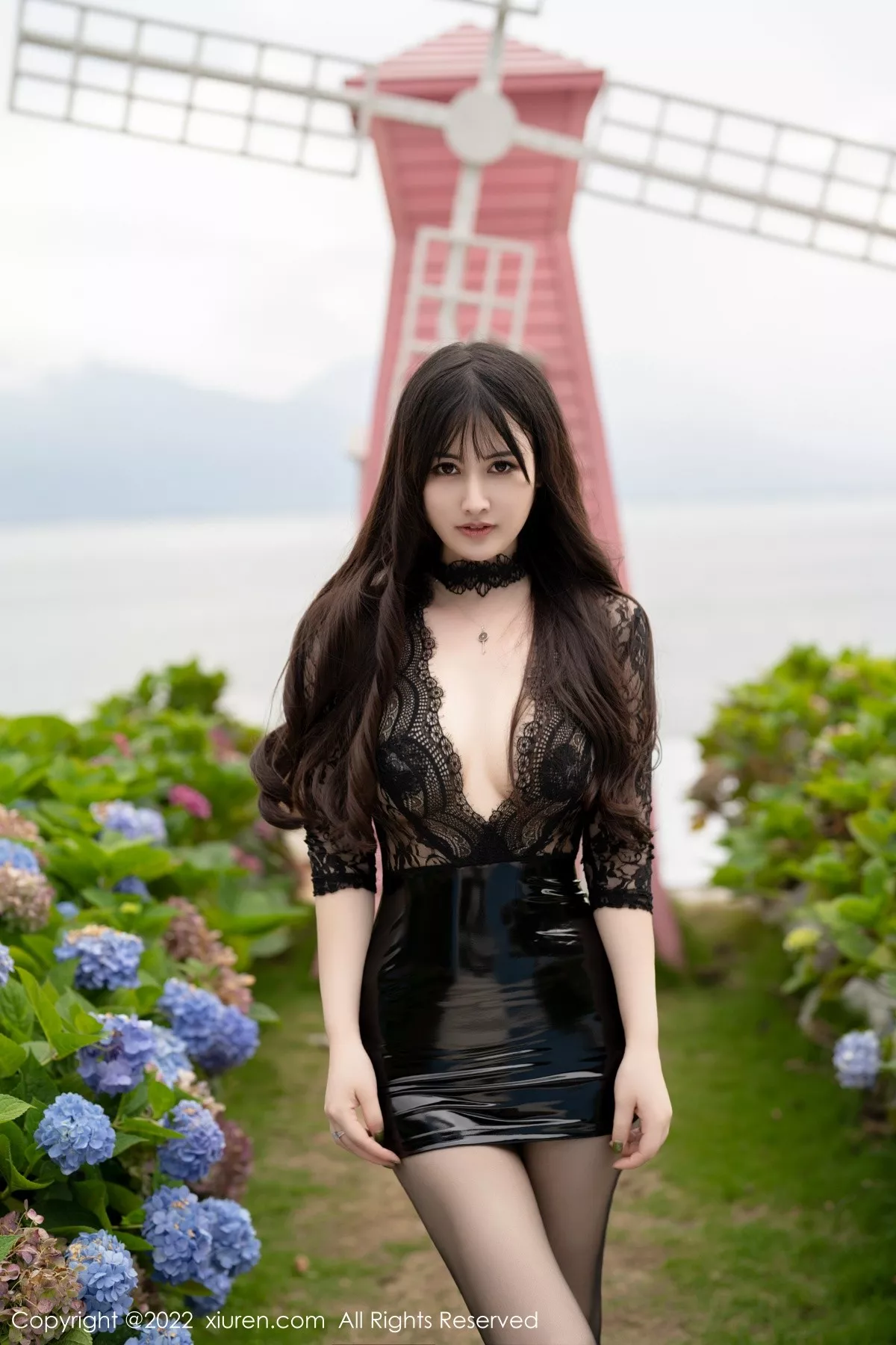 [XiuRen秀人网]第5254期诗诗写真 [52P]-001