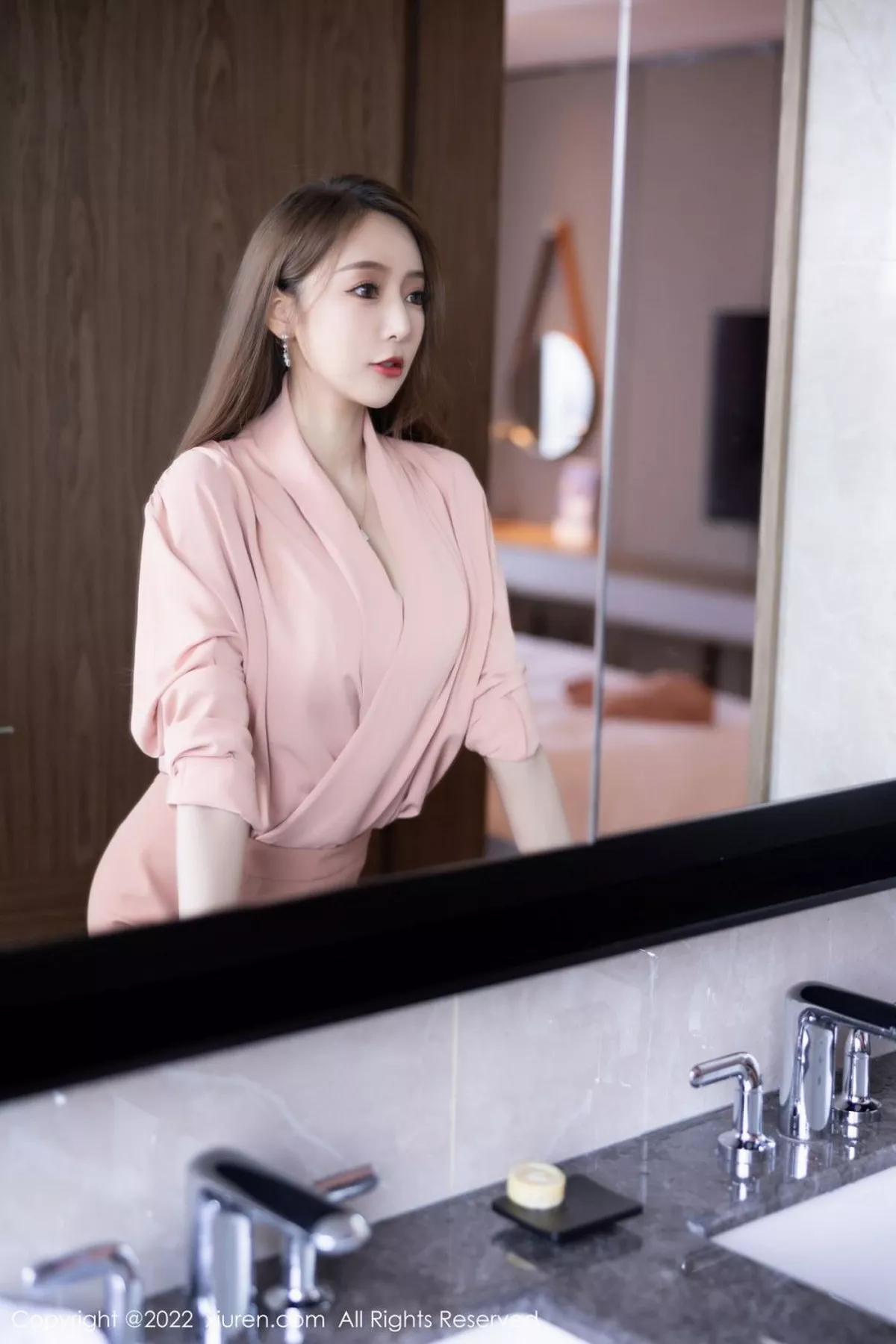 [XiuRen秀人网]第5257期王馨瑶写真 [86P]-001