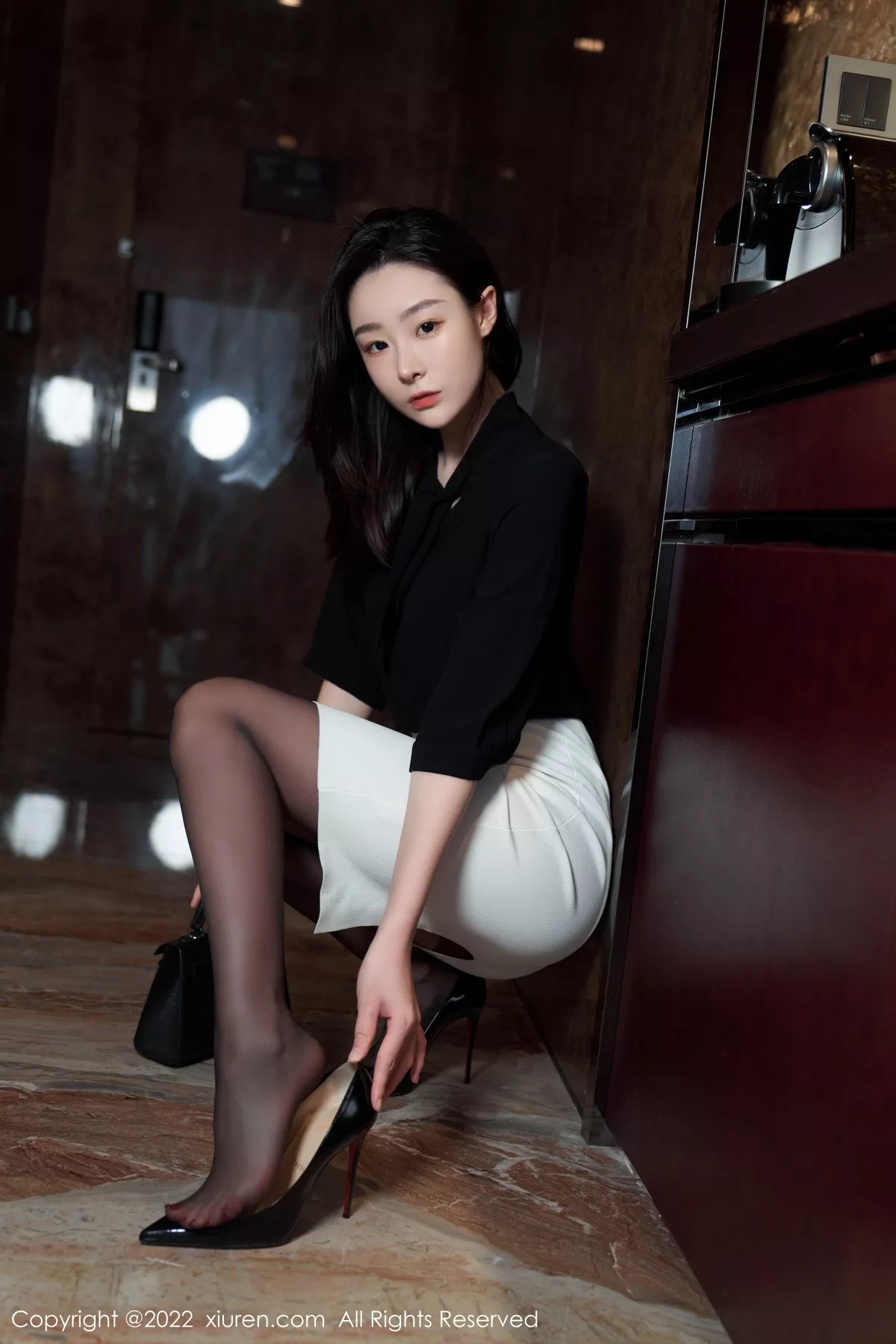 [XiuRen秀人网]第5312期是小逗逗写真 [90P]-001