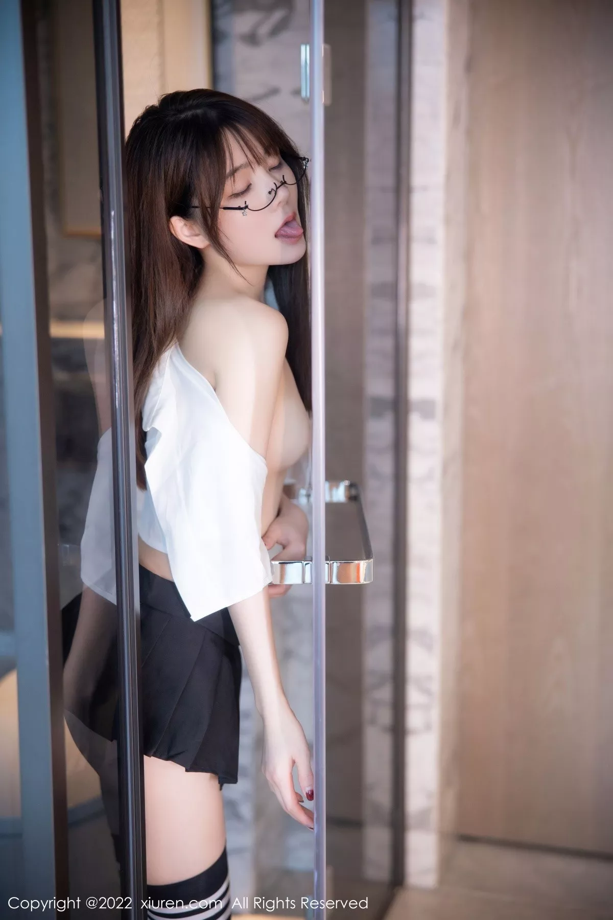 [XiuRen秀人网]第5365期婠婠么写真 [98P]-092