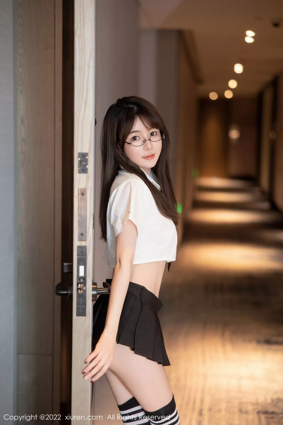 [XiuRen秀人网]第5365期婠婠么写真 [98P]-002