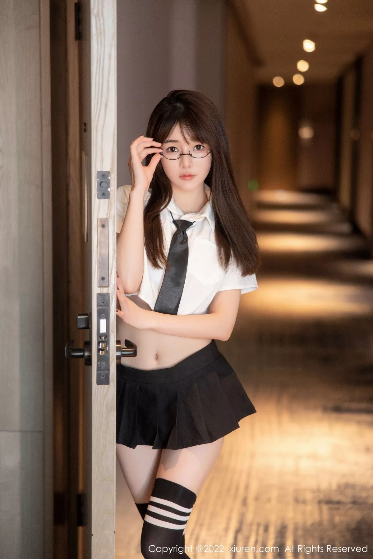 [XiuRen秀人网]第5365期婠婠么写真 [98P]-004