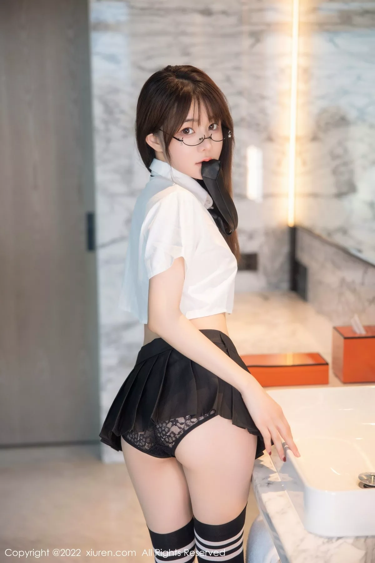 [XiuRen秀人网]第5365期婠婠么写真 [98P]-048
