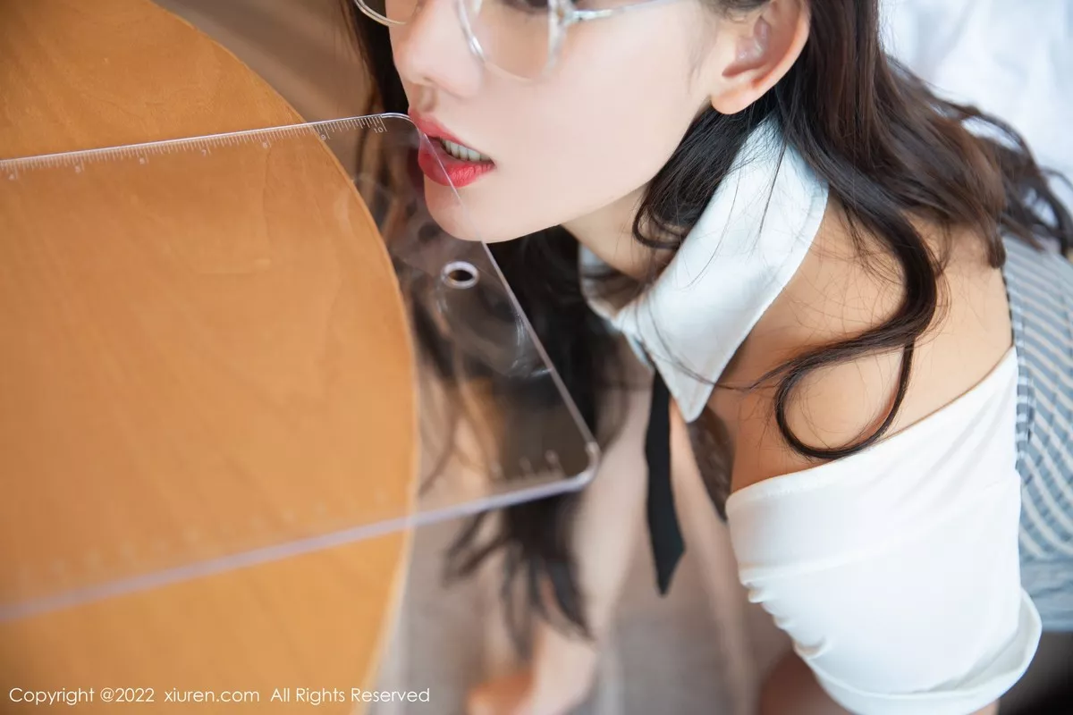 [XiuRen秀人网]第5392期就是阿朱啊写真 [78P]-002