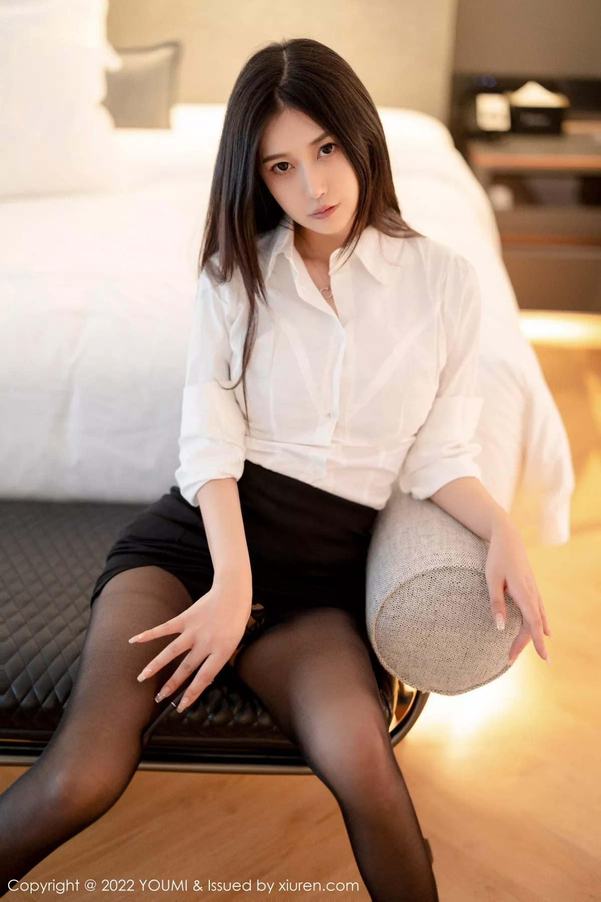 [YouMi尤蜜荟]第827期阿姣写真 [70P]-004