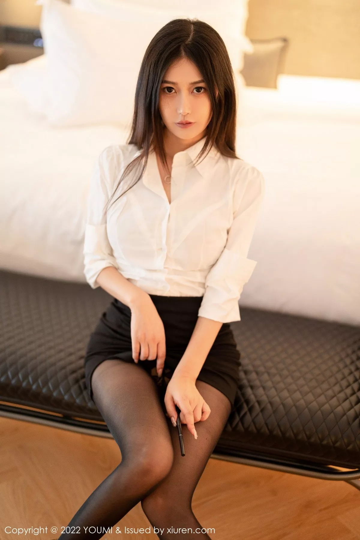[YouMi尤蜜荟]第827期阿姣写真 [70P]-002