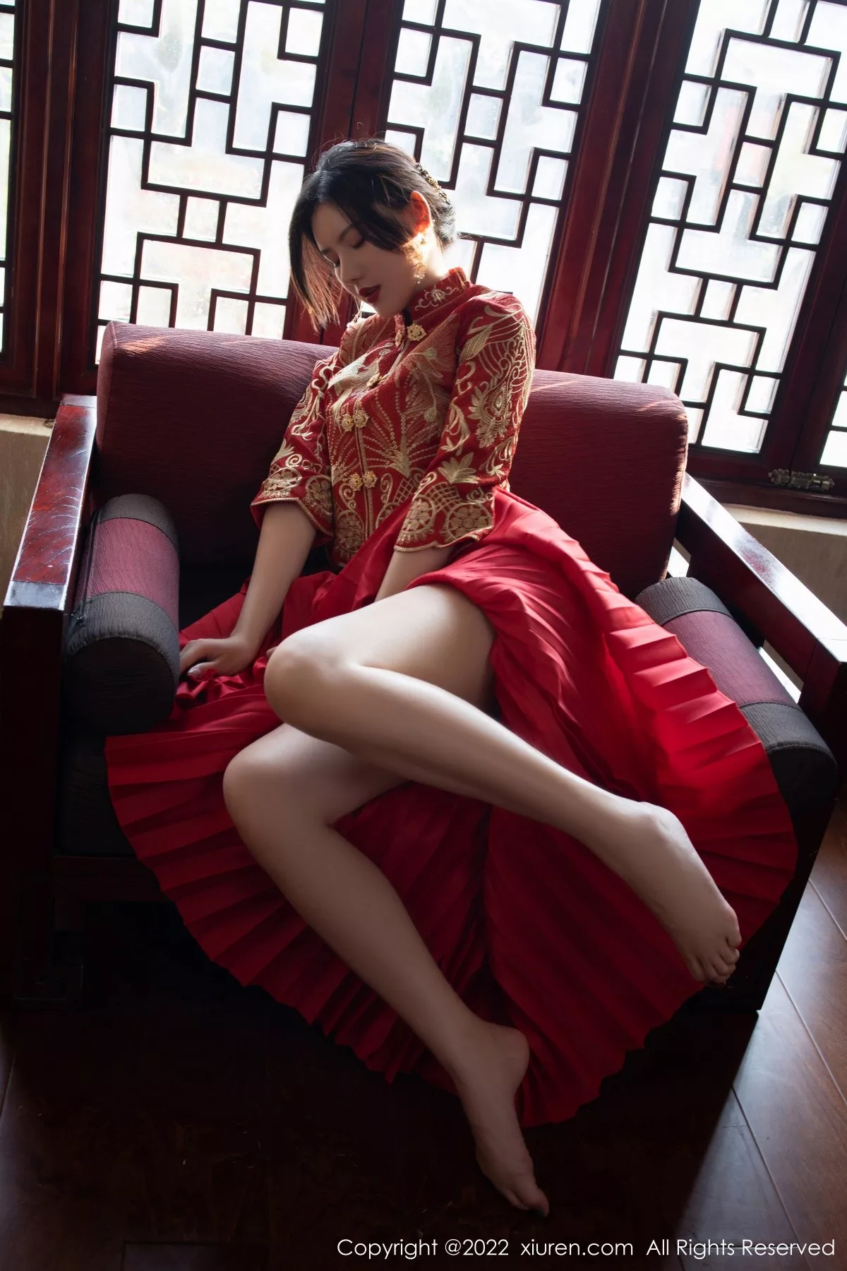 [XiuRen秀人网]第5319期就是阿朱啊写真 [70P]-002