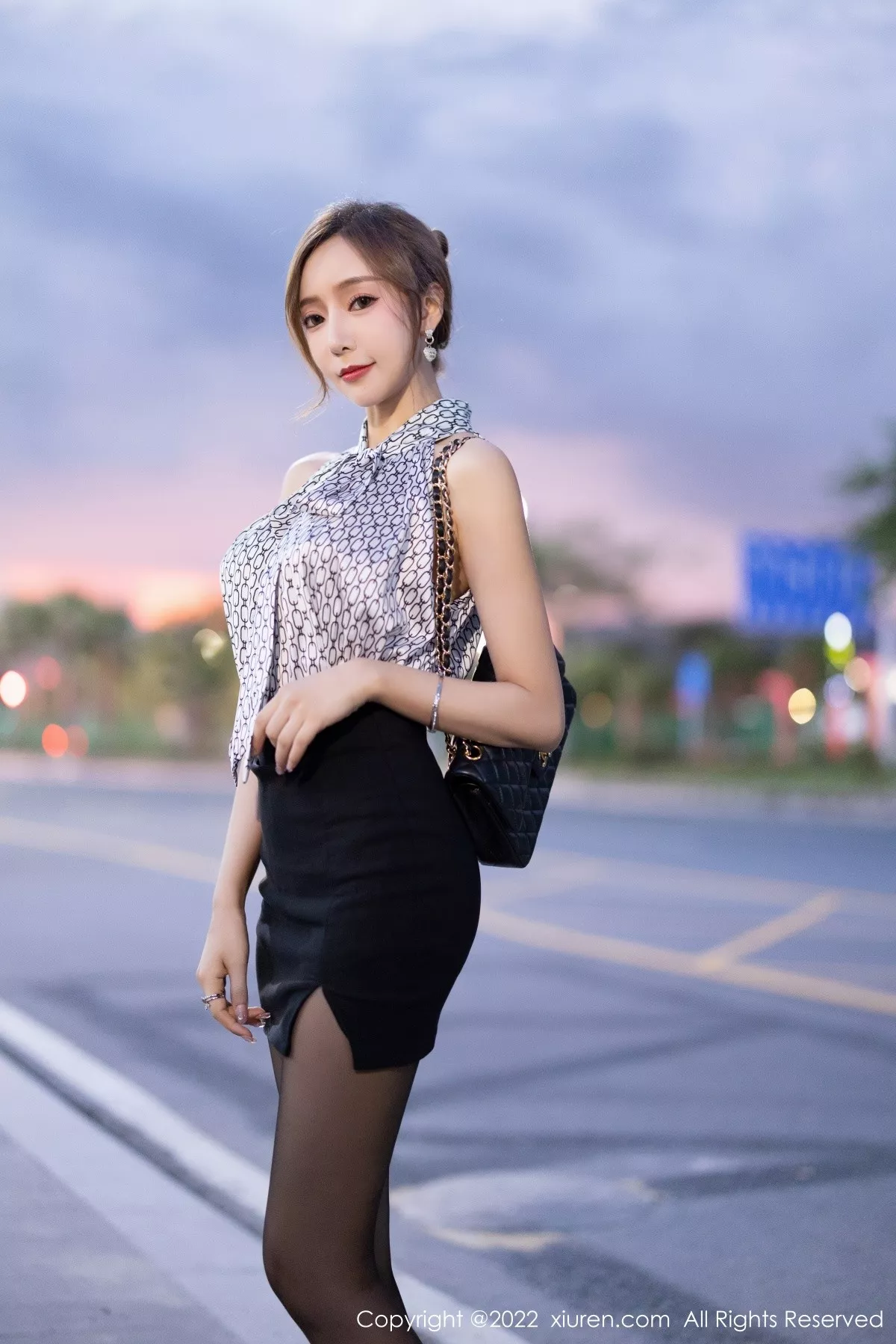 [XiuRen秀人网]第5325期王馨瑶写真 [78P]-002