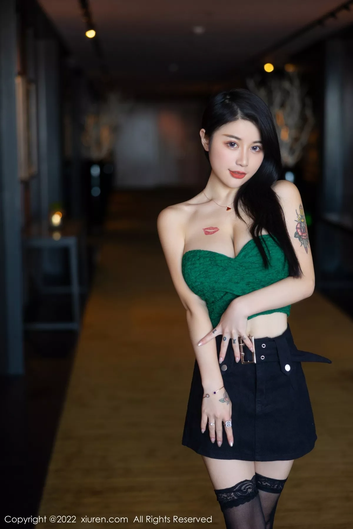 [XiuRen秀人网]第5455期美七写真 [75P]-002