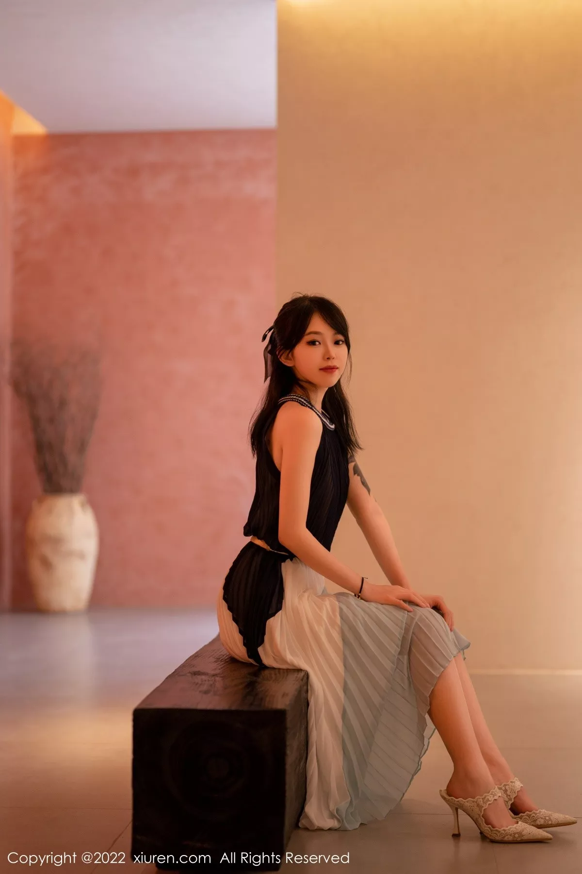 [XiuRen秀人网]第5327期奶瓶写真 [53P]-009