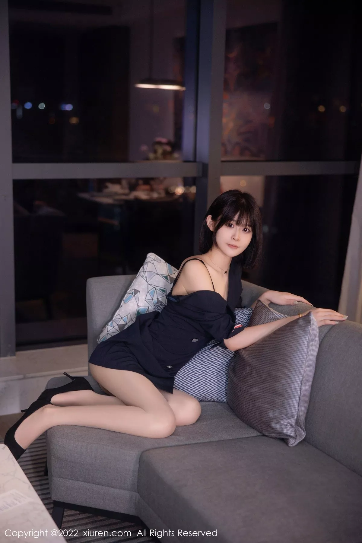 [XiuRen秀人网]第5329期77qiqi写真 [98P]-032