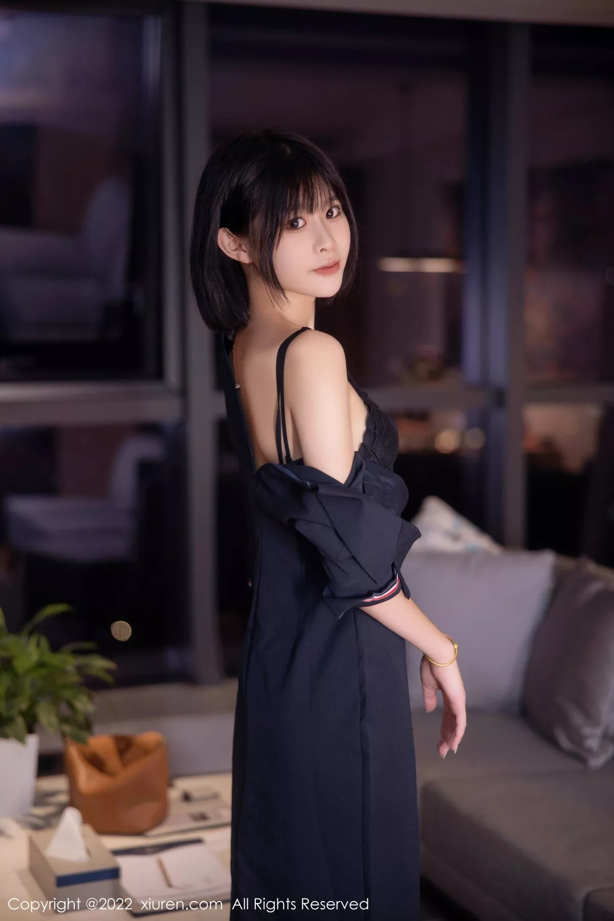 [XiuRen秀人网]第5329期77qiqi写真 [98P]-018