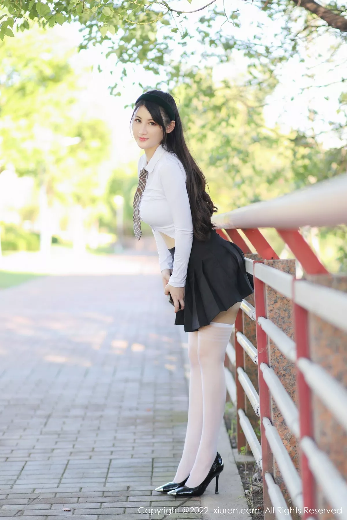 [XiuRen秀人网]第5512期诗诗写真 [58P]-001