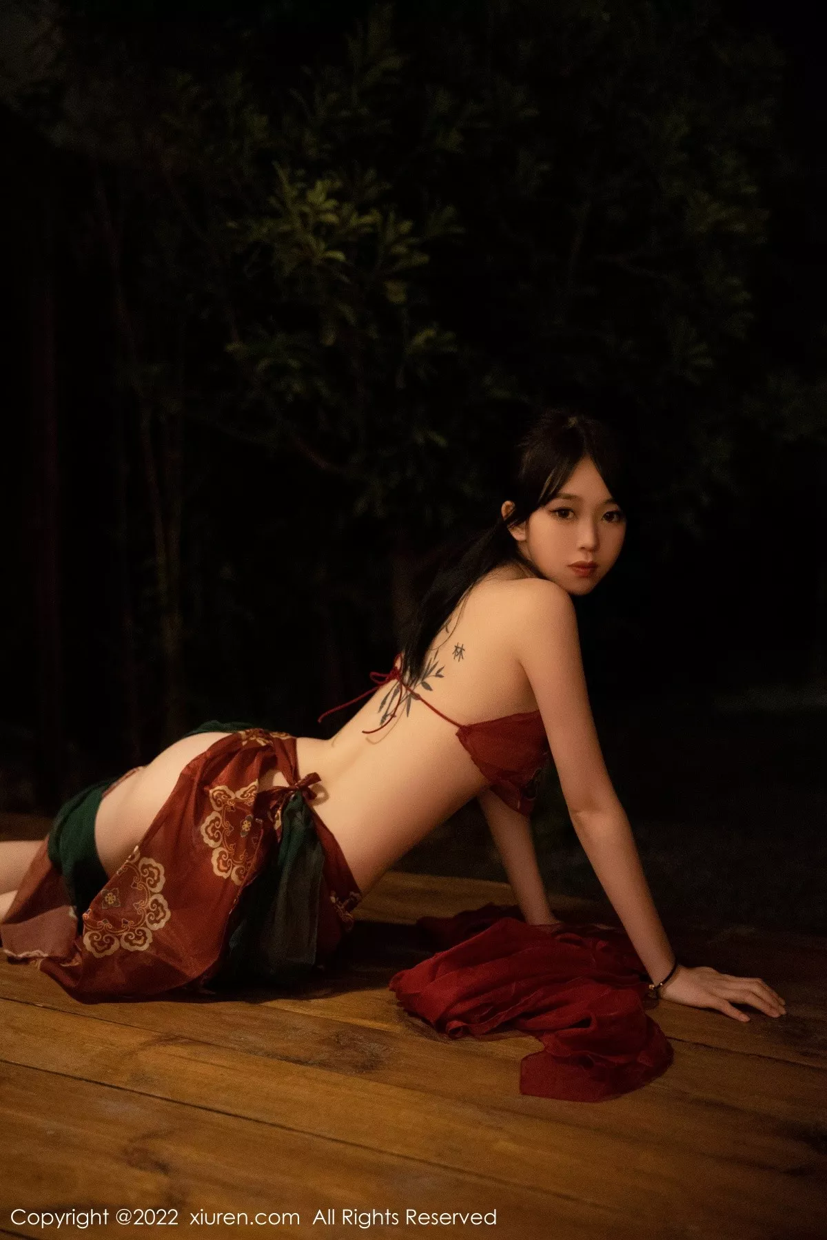 [XiuRen秀人网]第5527期奶瓶写真 [78P]-035