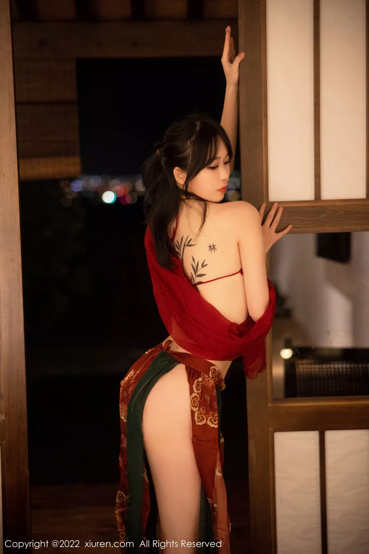 [XiuRen秀人网]第5527期奶瓶写真 [78P]-045
