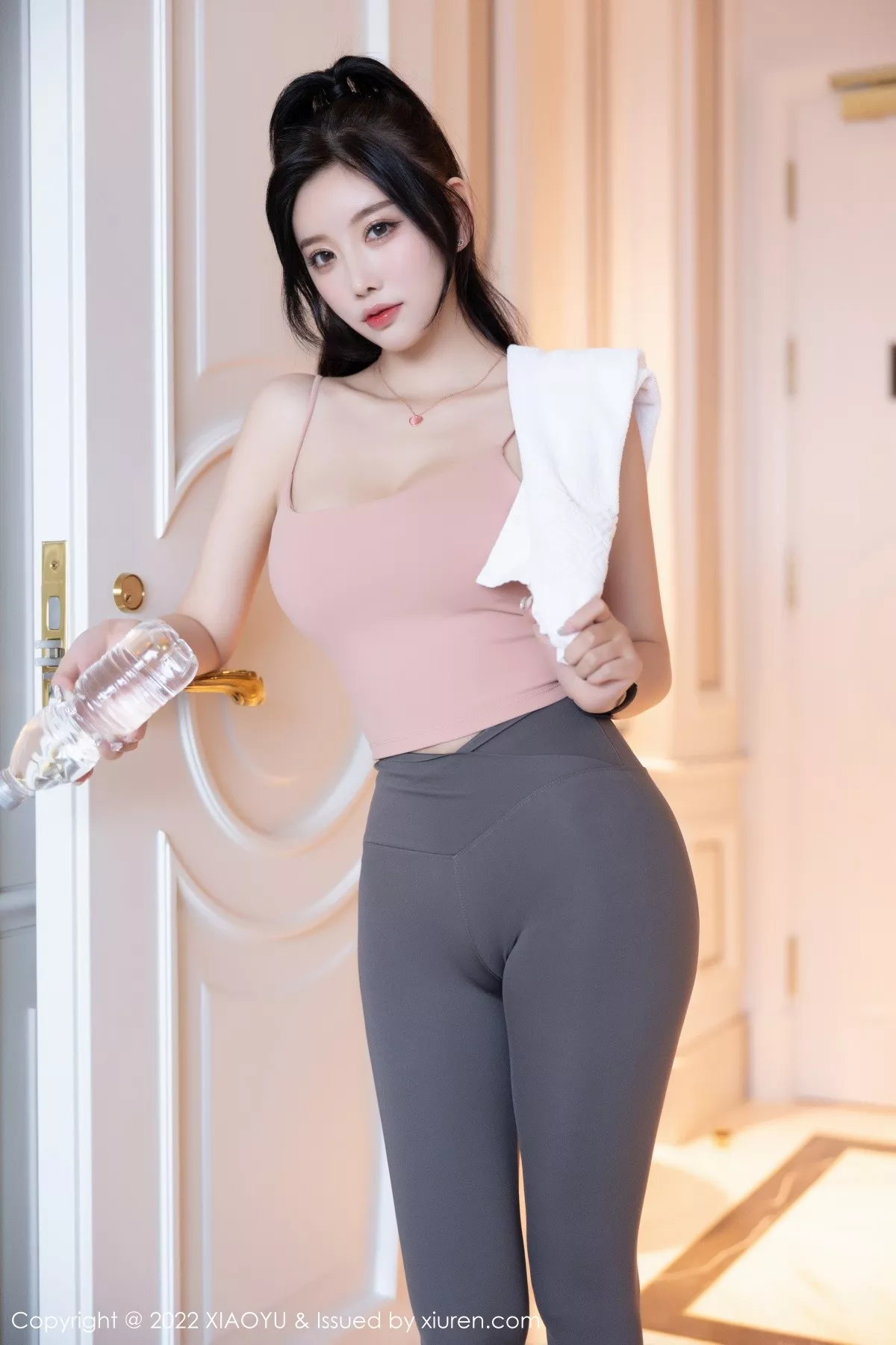 [XiaoYu画语界]第856期杨晨晨写真 [91P]-002