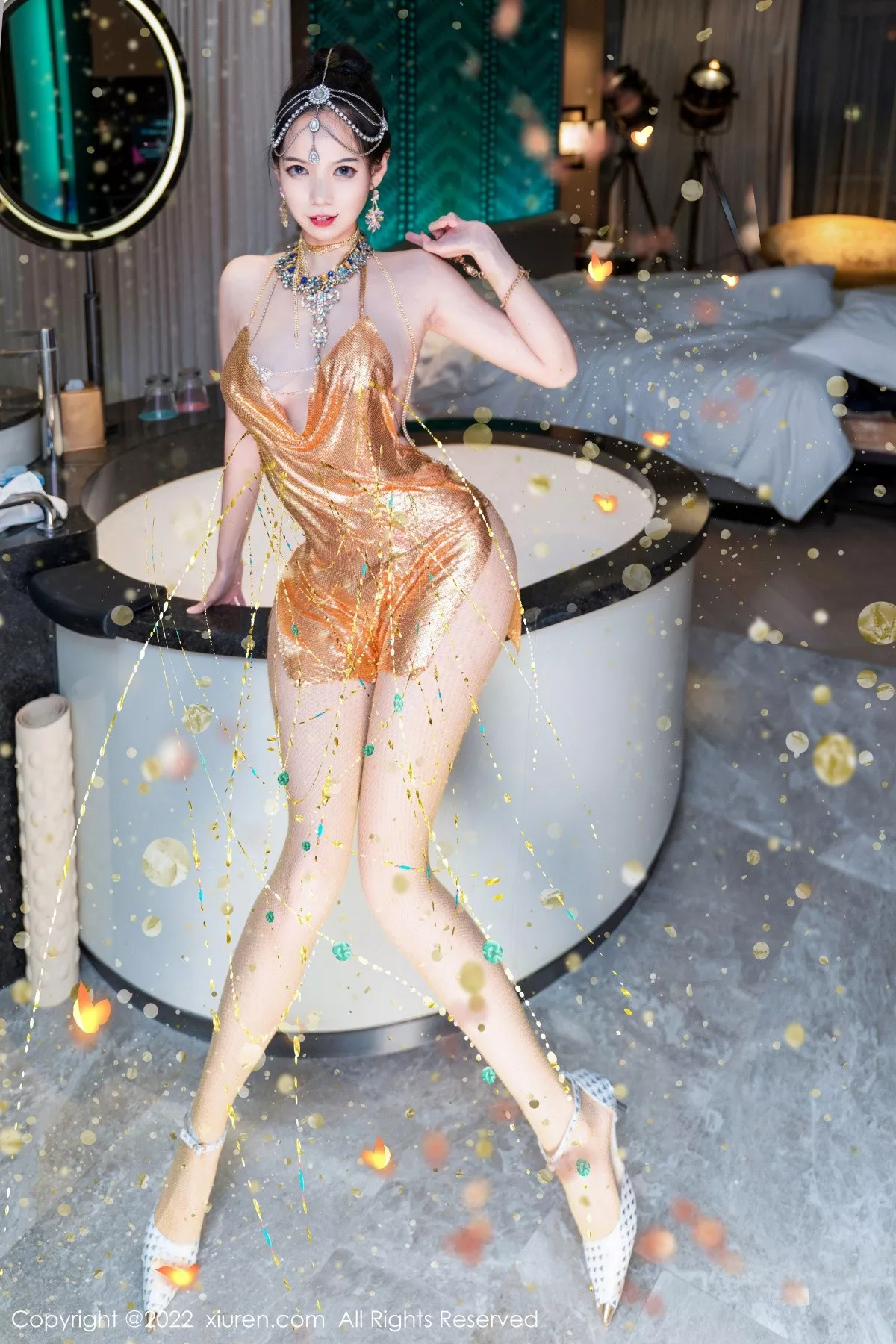 [XiuRen秀人网]第5559期大美妞儿写真 [62P]-001