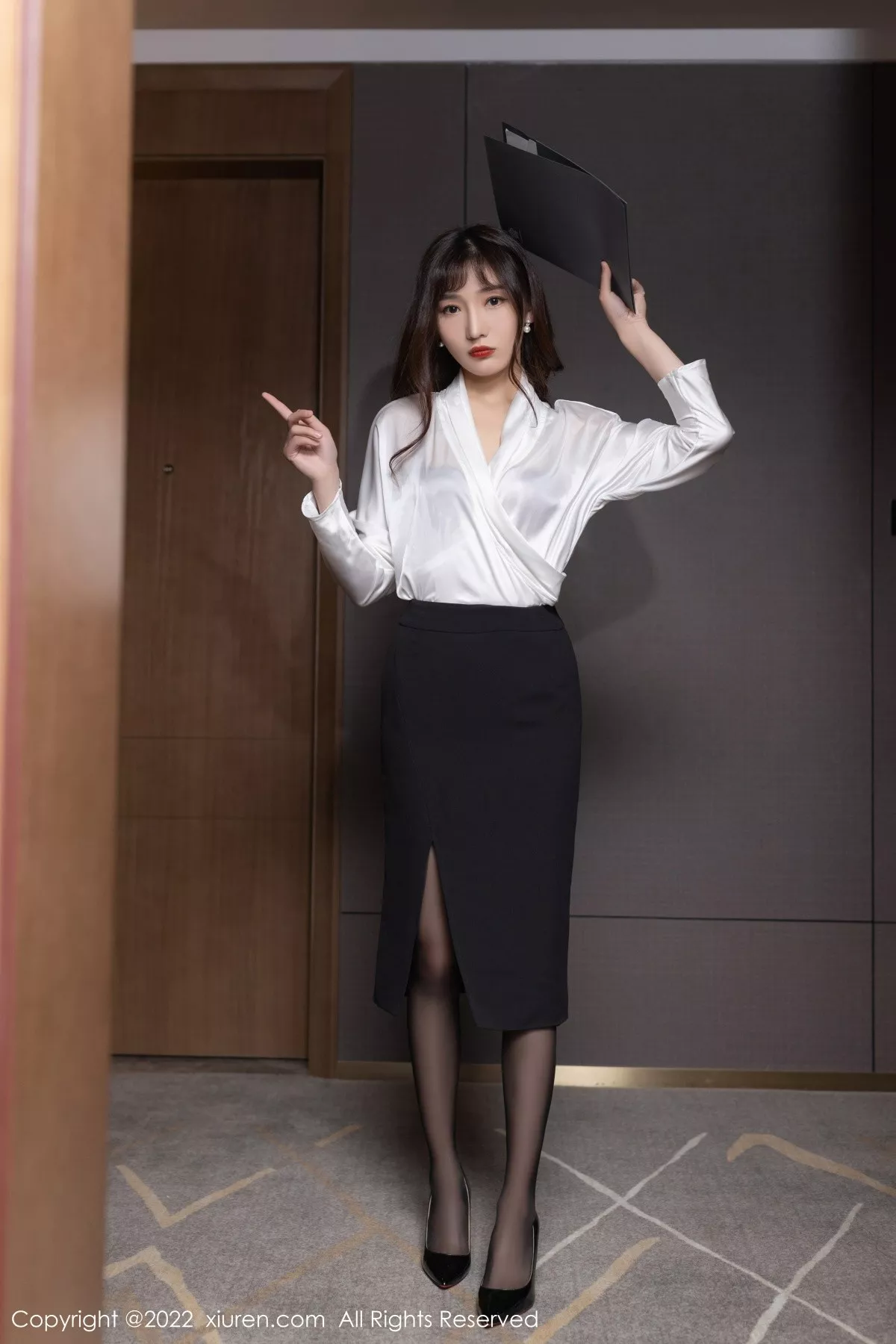 [XiuRen秀人网]第5564期陆萱萱写真 [80P]-001