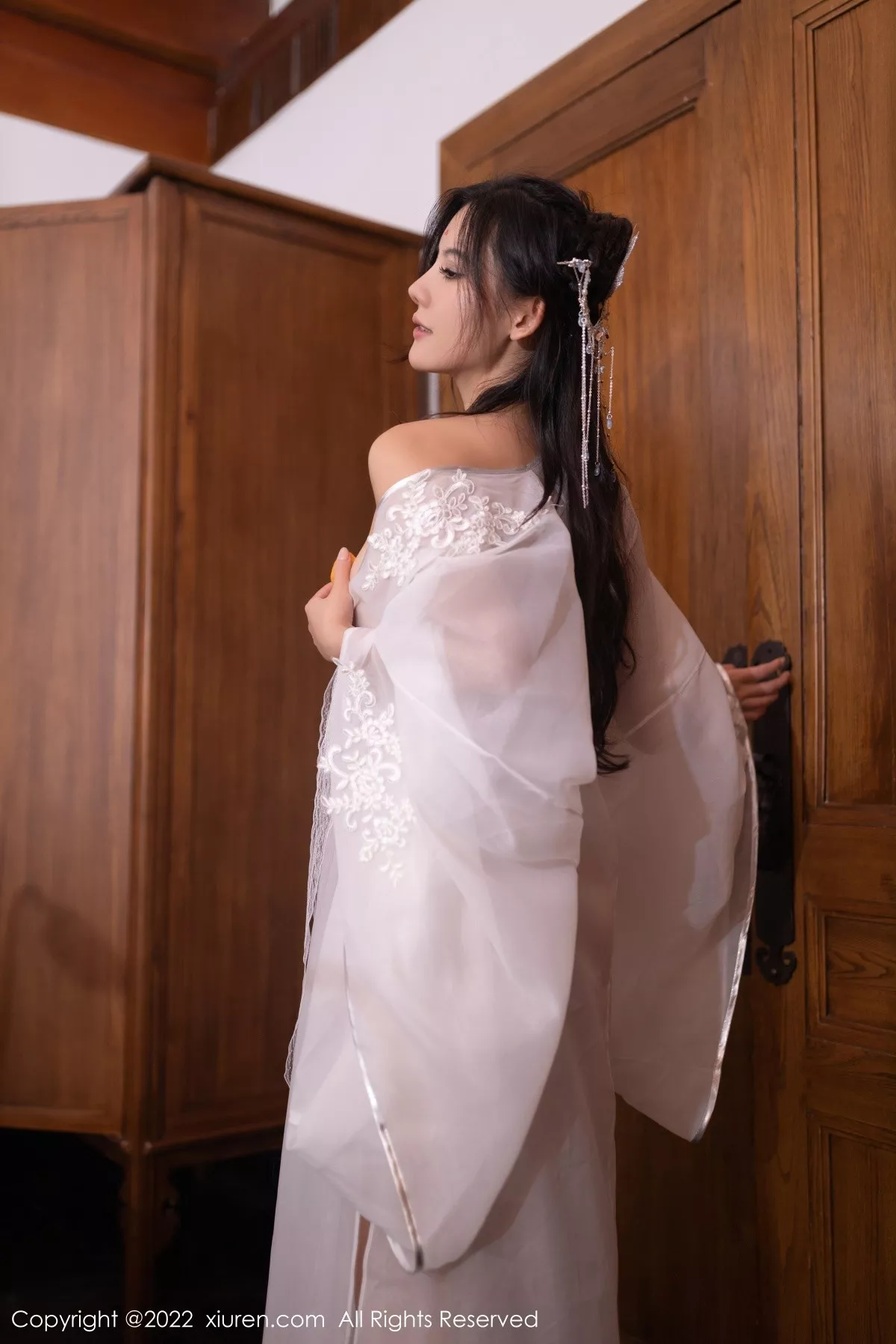 [XiuRen秀人网]第5573期就是阿朱啊写真 [85P]-084