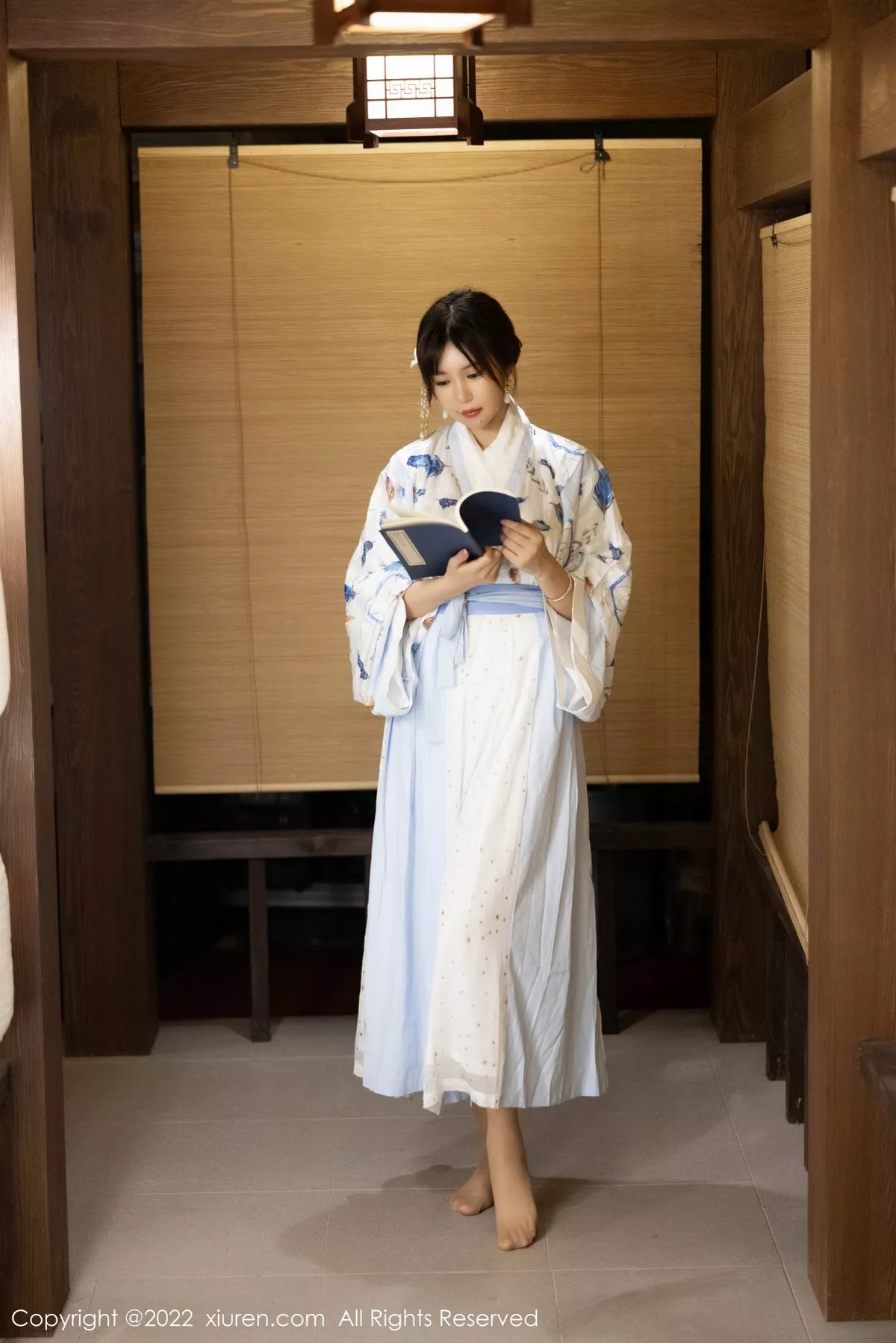 [XiuRen秀人网]第5569期绮里嘉写真 [75P]-001