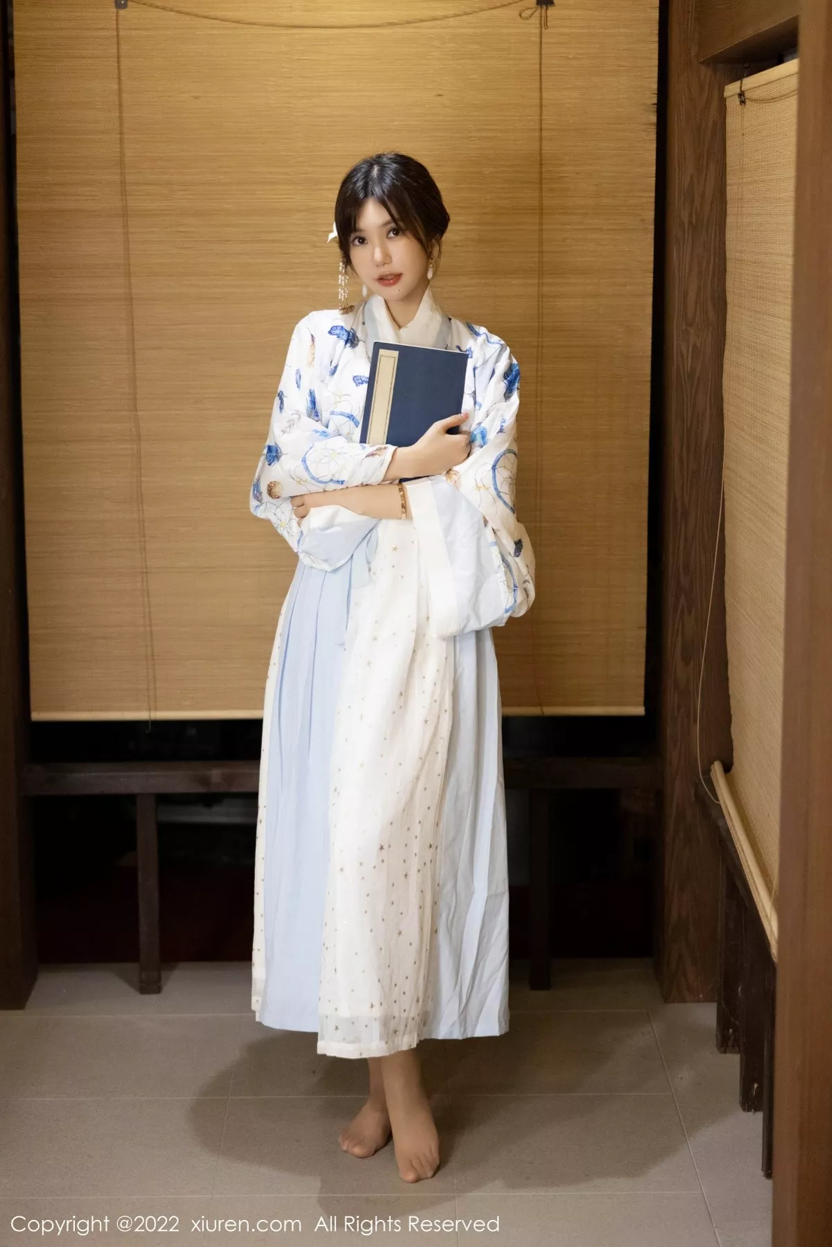 [XiuRen秀人网]第5569期绮里嘉写真 [75P]-002