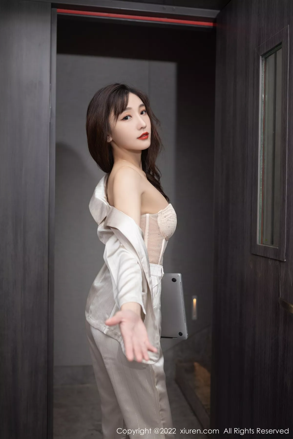 [XiuRen秀人网]第5594期陆萱萱写真 [78P]-014