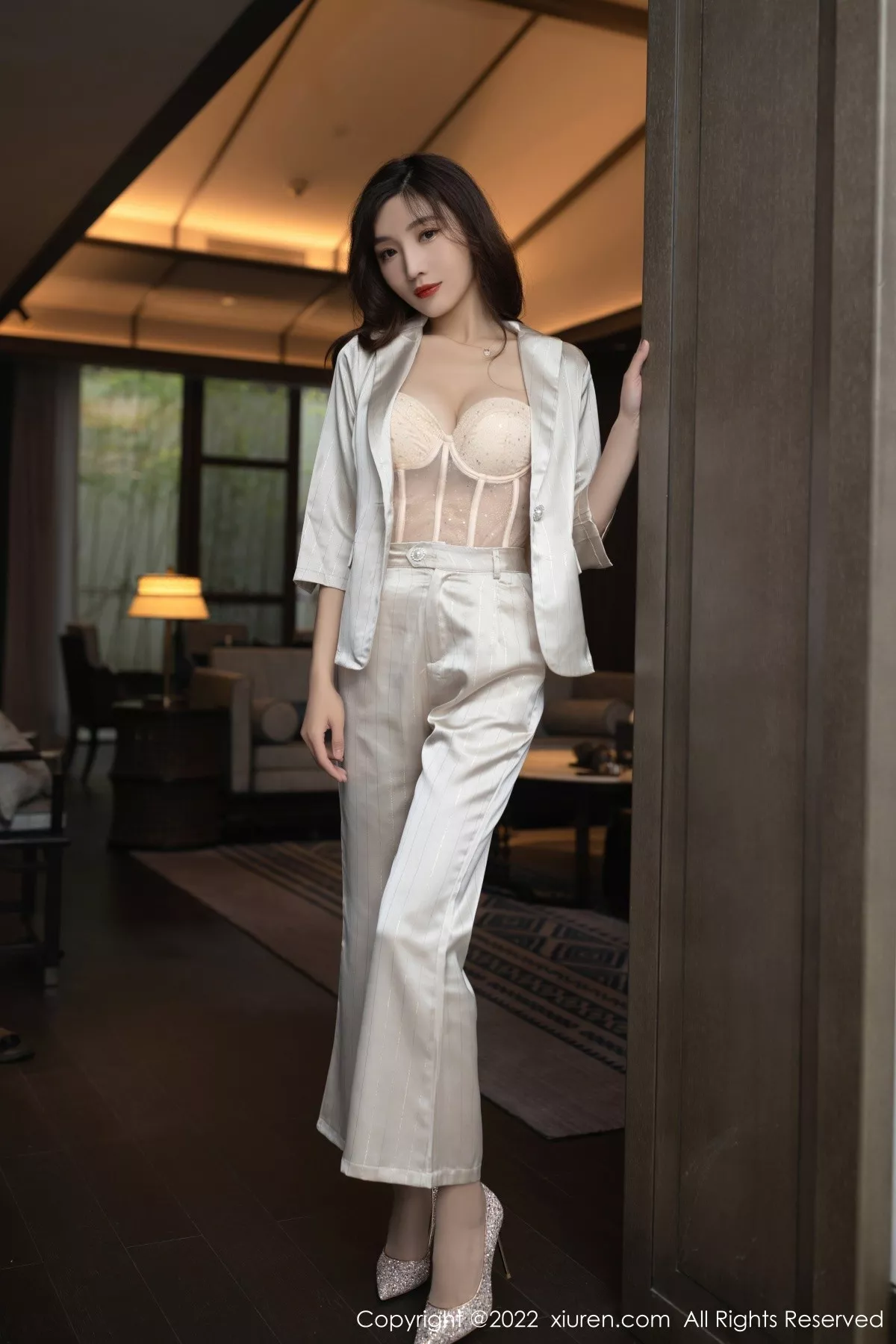 [XiuRen秀人网]第5594期陆萱萱写真 [78P]-002