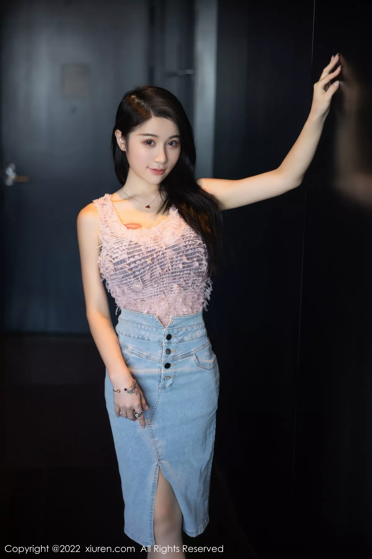 [XiuRen秀人网]第5489期美七写真 [97P]-001