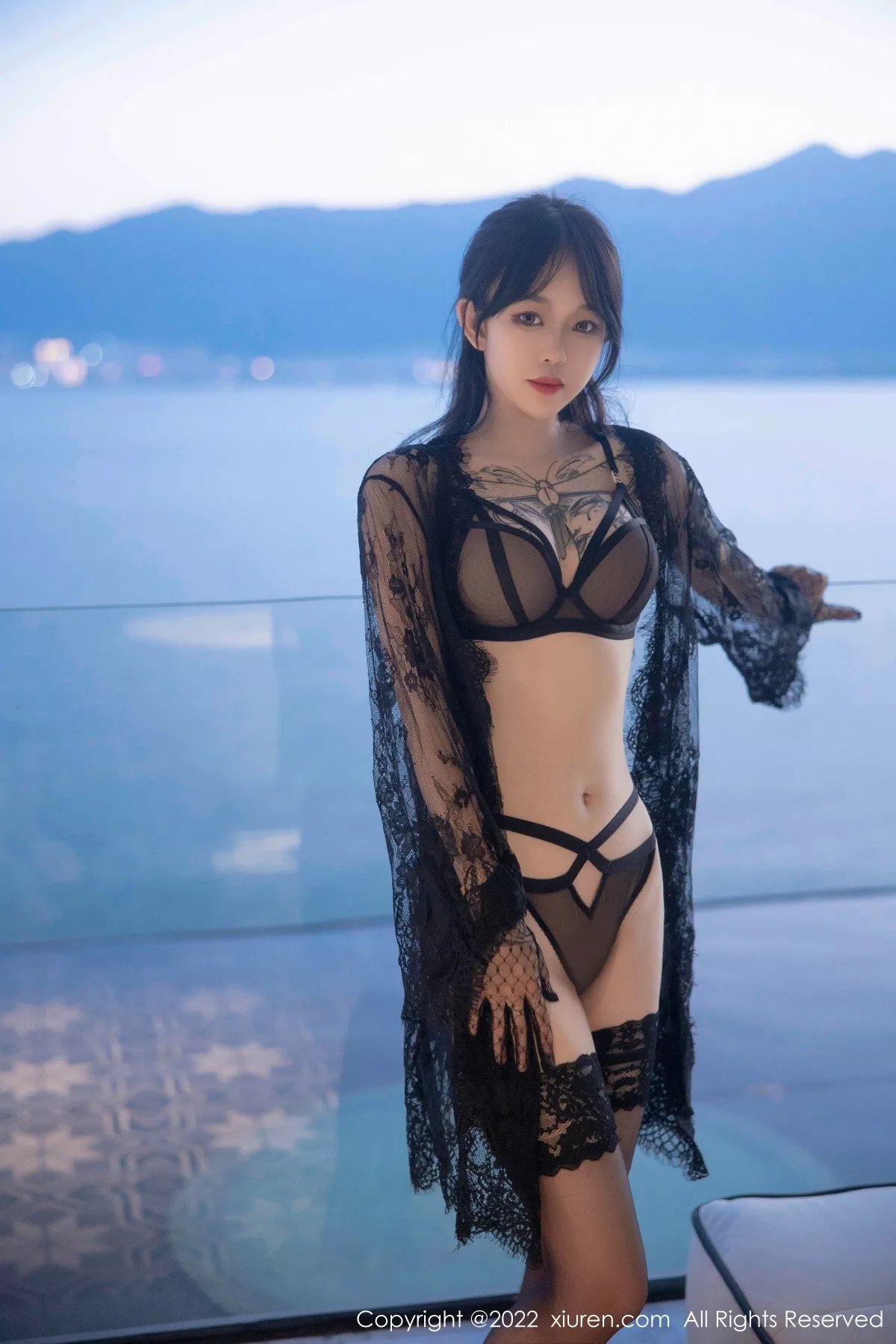 [XiuRen秀人网]第5491期奶瓶写真 [70P]-001