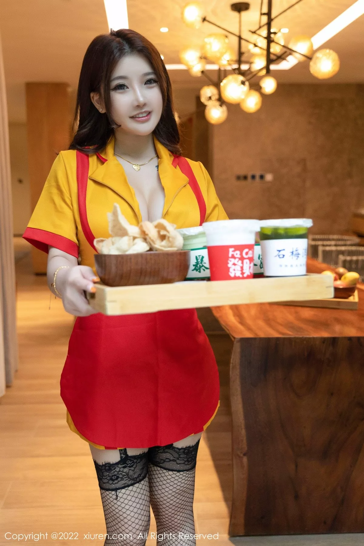 [XiuRen秀人网]第5509期小海臀写真 [56P]-002