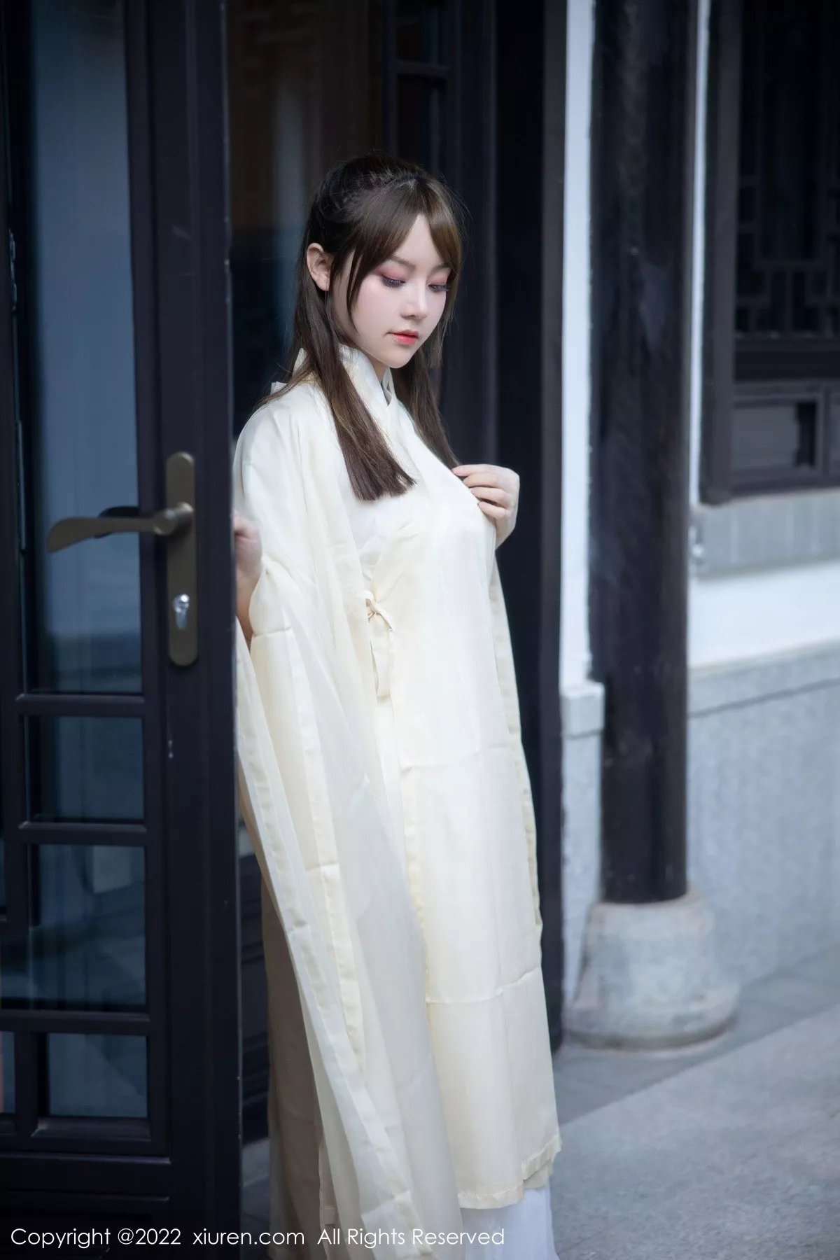 [XiuRen秀人网]第5653期豆瓣酱写真 [77P]-001