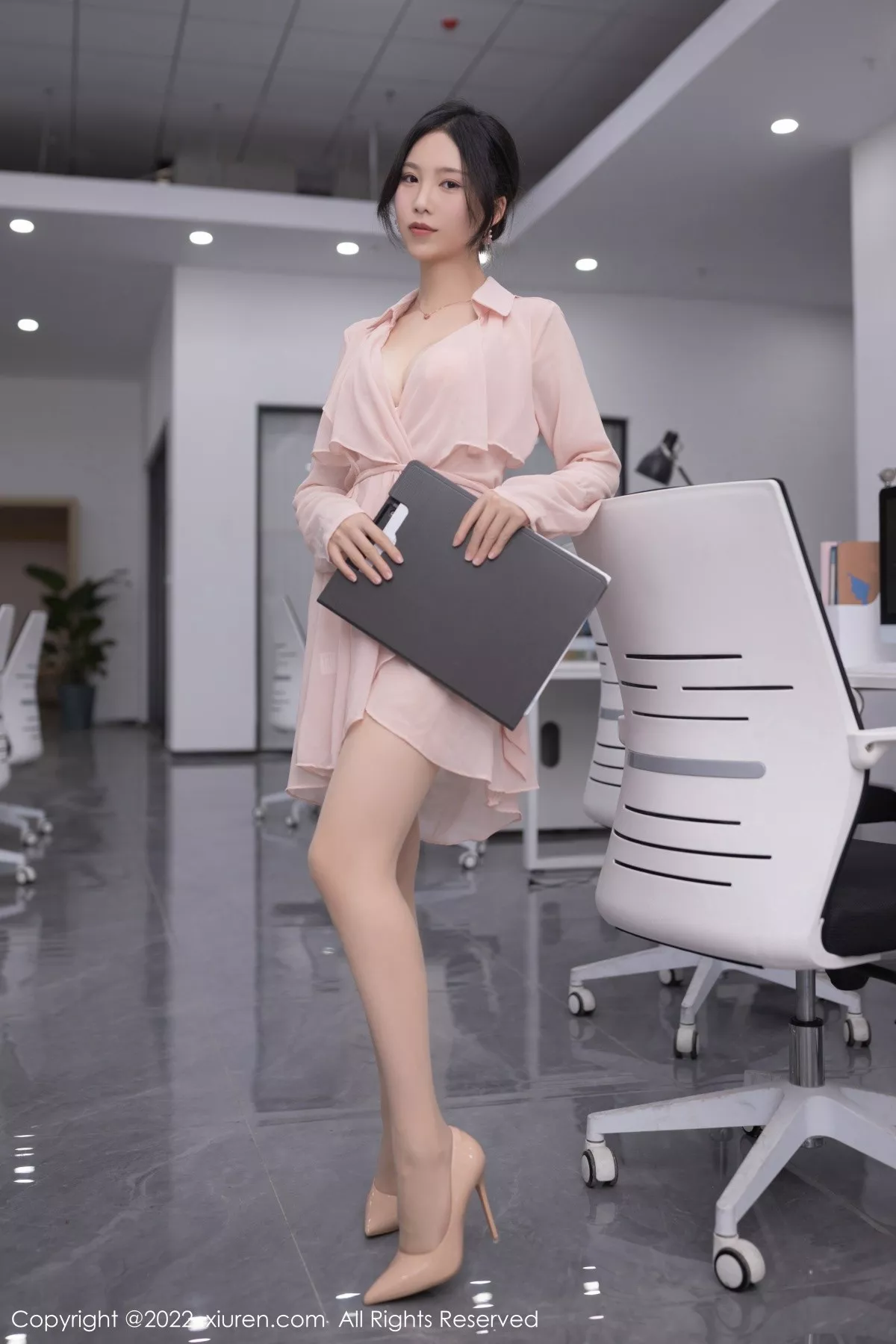 [XiuRen秀人网]第5657期利世写真 [77P]-010